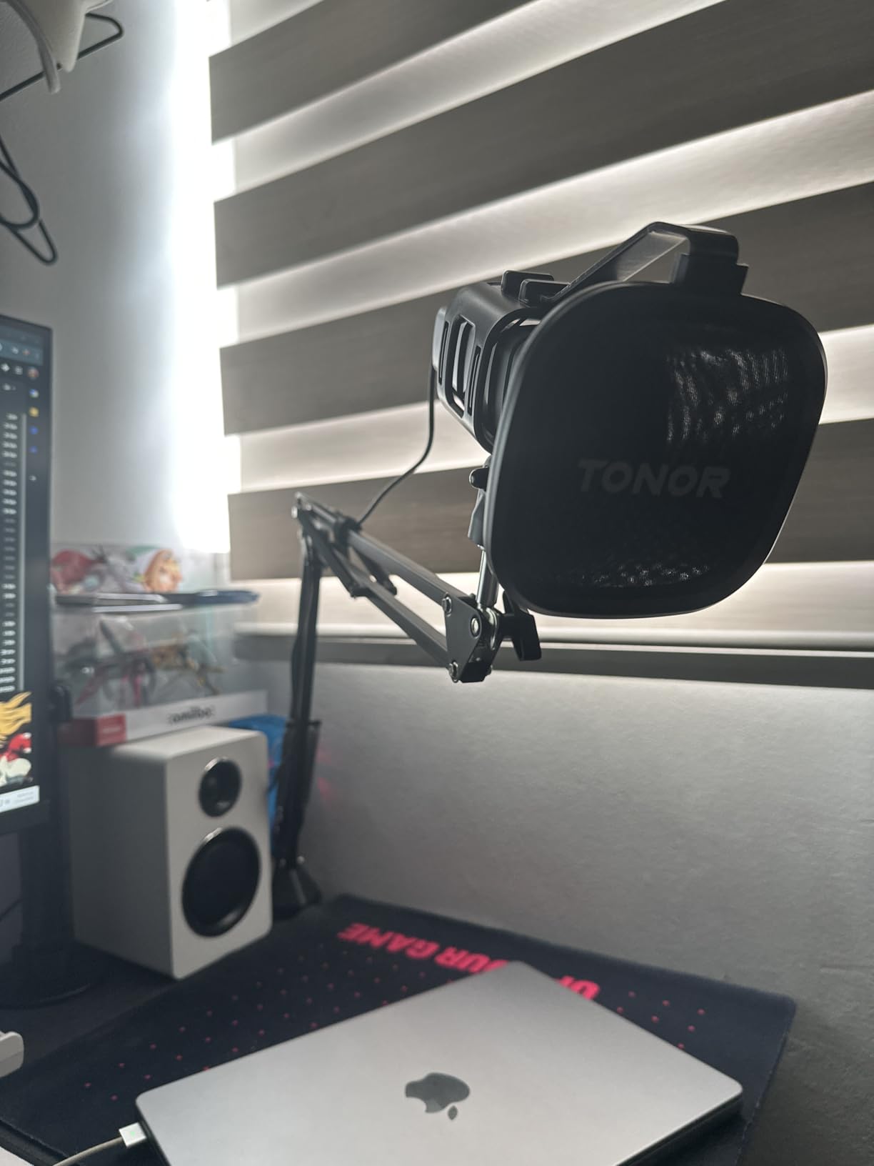 TONOR TC-777 Podcast Microphone, USB Computer Microphone, Cardioid Condenser PC Mic with Tripod Stand and Pop Filter for Podcasting, Streaming, Vocal Recording, Compatible with PC & Laptop, PS4/5 customer photo 1