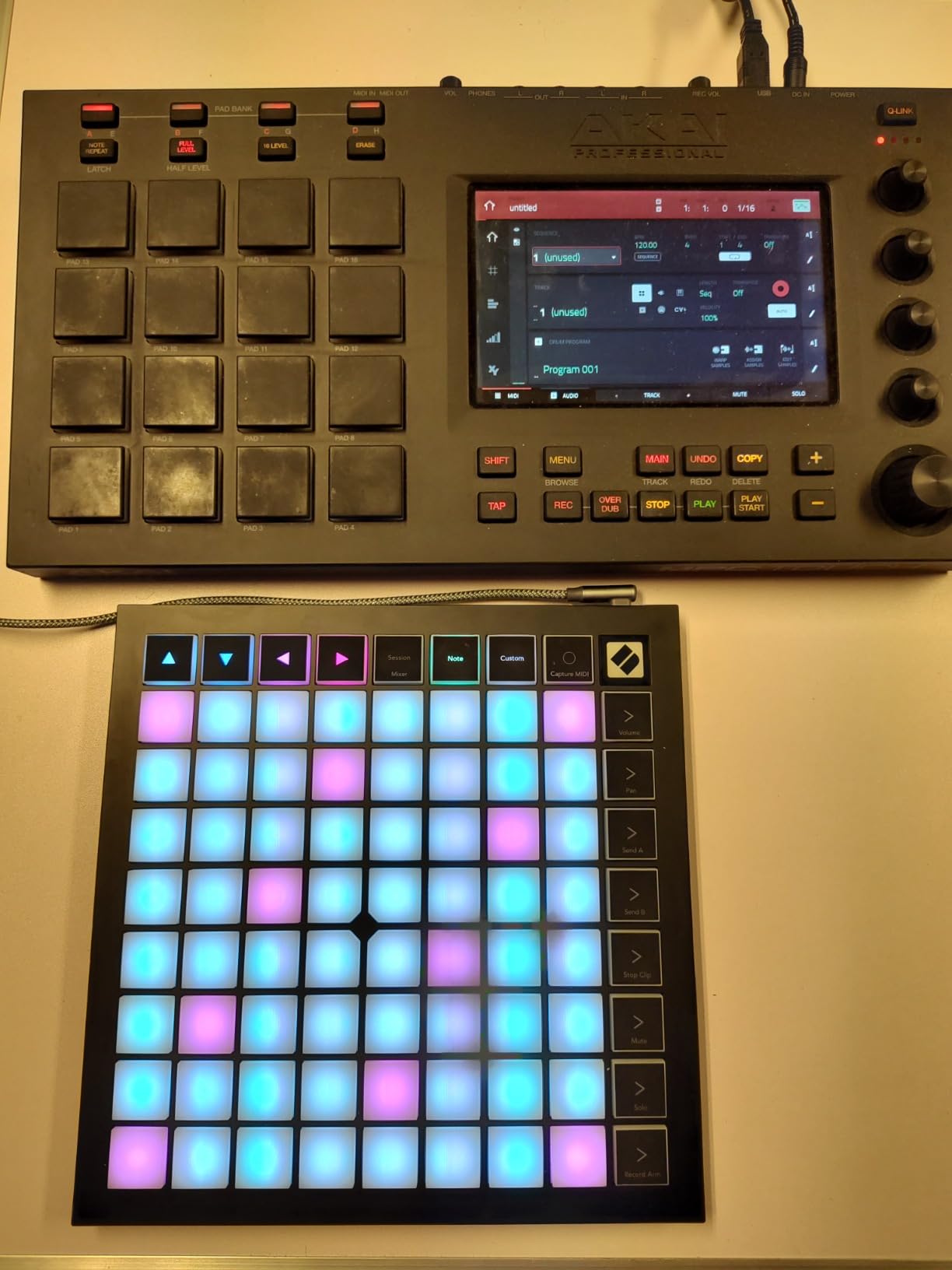 Novation Launchpad Mini [MK3] - Portable MIDI 64-Pad, USB Grid Controller for Ableton Live and Logic Pro Performances customer photo 1