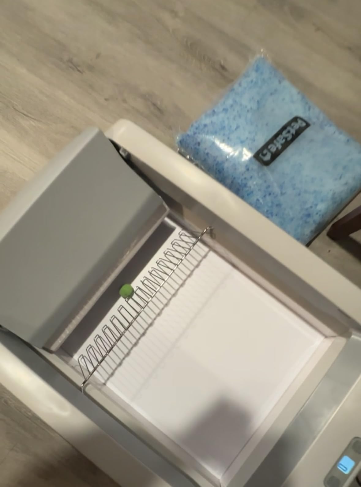 PetSafe ScoopFree Crystal Pro Legacy Self-Cleaning Automatic Litter Box - Uncovered Motion-Sensing Cat Box with Integrated Health Counter - Includes 1 Disposable Crystal Litter Tray customer photo 2