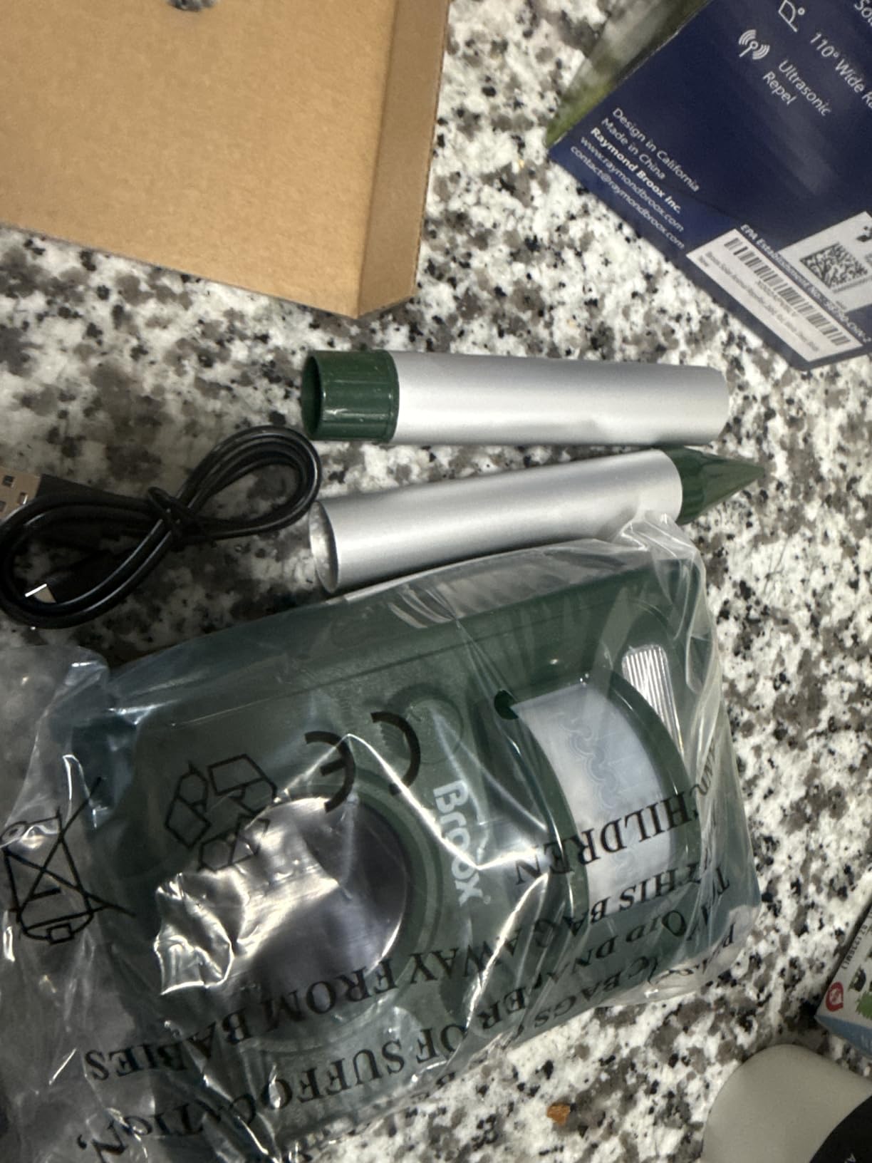 Broox 2026 Upgraded Solar Animal Repellent, Cat Repellent Outdoor, Squirrel Repellent, Deer Repellent, Ultrasonic pest Repeller, Waterproof IP 65, Motion Detection, Dog, Raccoon, Skunk, Rabbit, Rodent customer photo 1