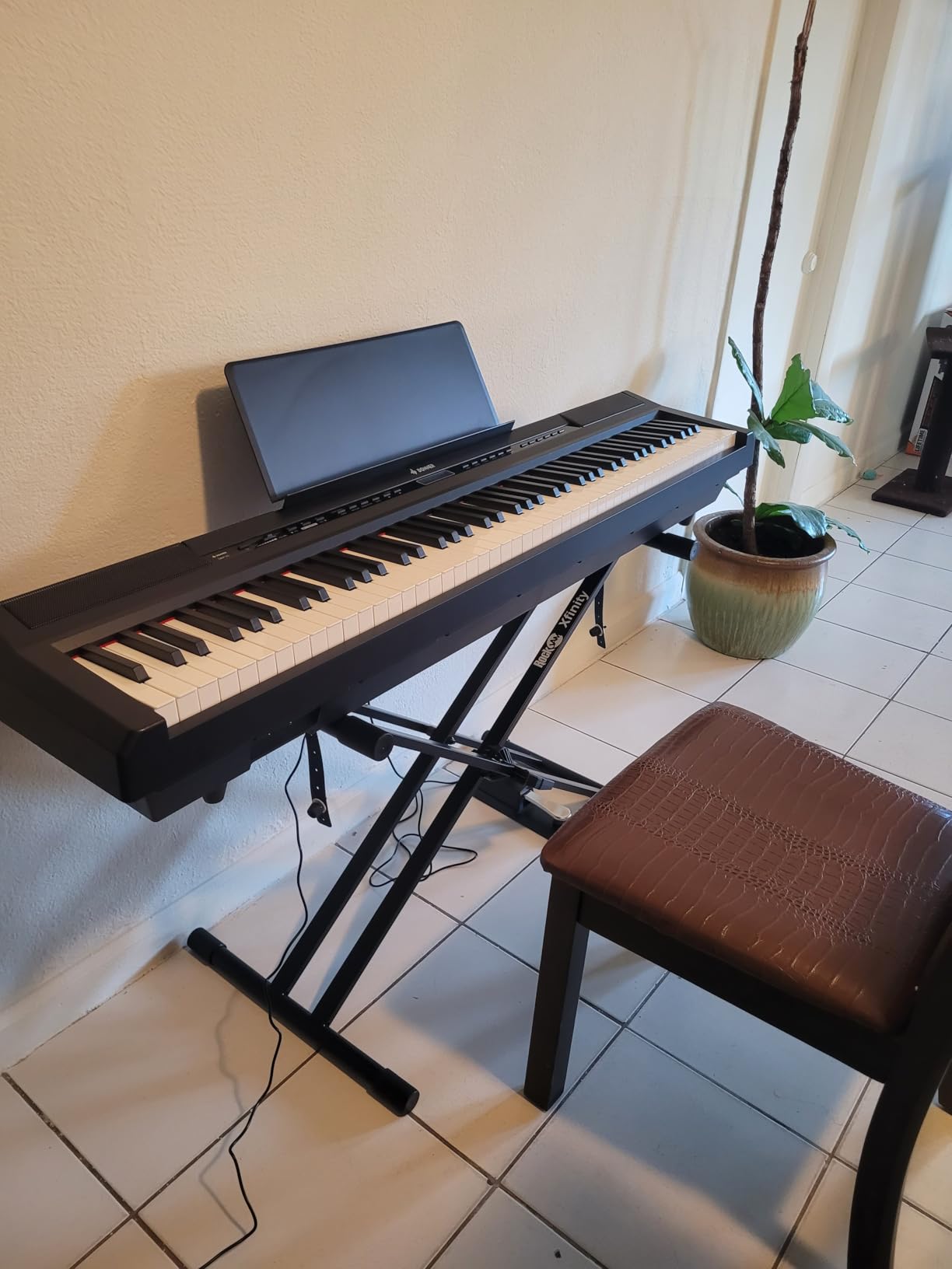 Donner DEP-20 Beginner Digital Piano 88 Key Full Size Weighted Keyboard, Portable Electric Piano with Sustain Pedal, Power Supply customer photo 1
