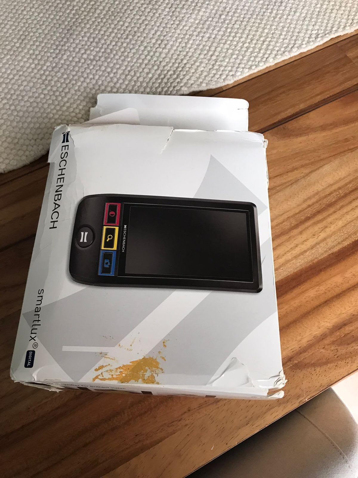 Eschenbach SmartLux Digital Portable Magnifier - Handheld HD Video Magnifier For Low Vision w/Image Capture customer photo 2