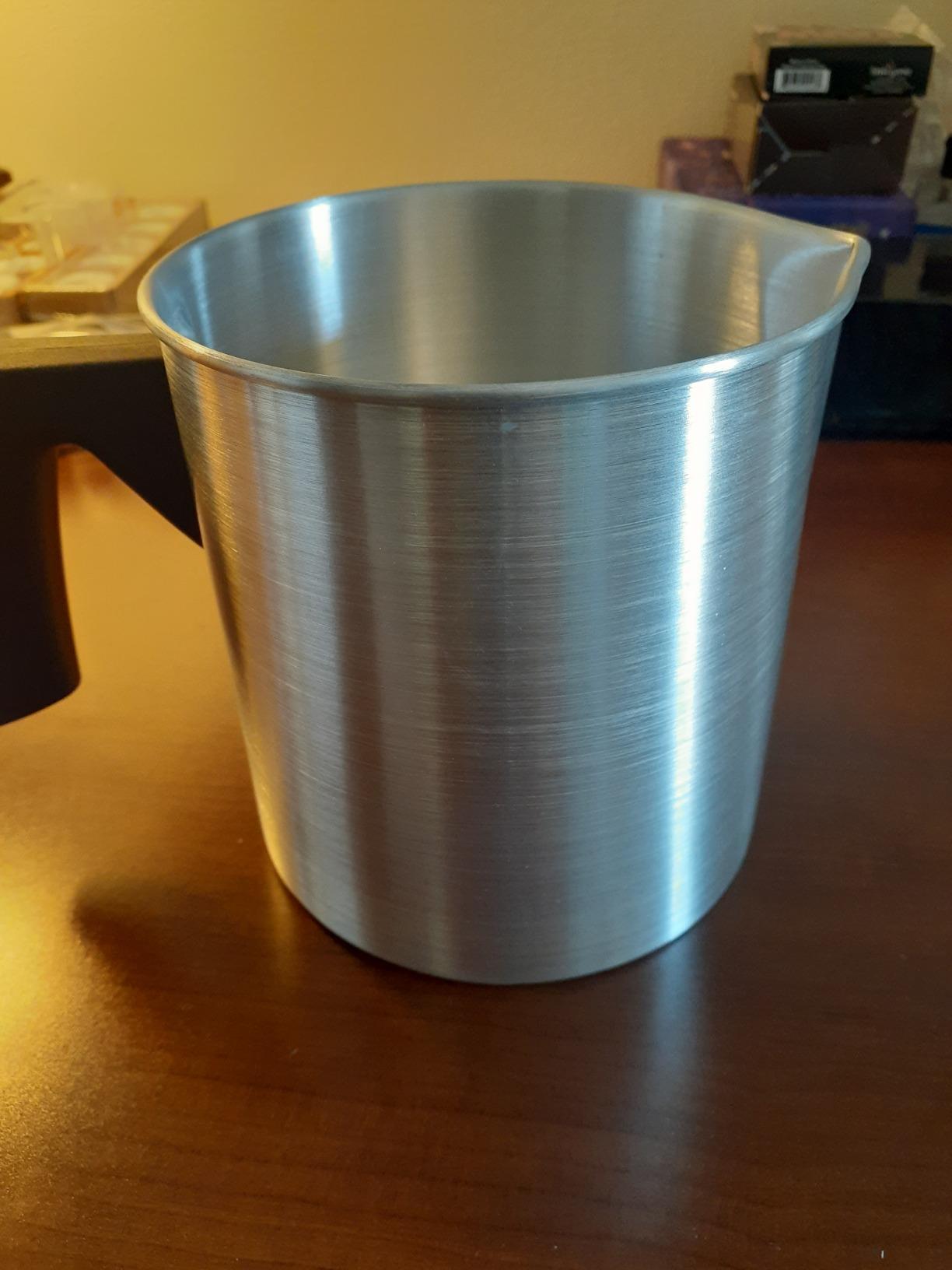 EricX Light Candle Making Pouring Pot, 2 pounds, Double Boiler Wax Melting Pot, Dripless Pouring Spout & Heat-Resisting Handle Designed, Aluminum Construction Candle Making Pitcher customer photo 2