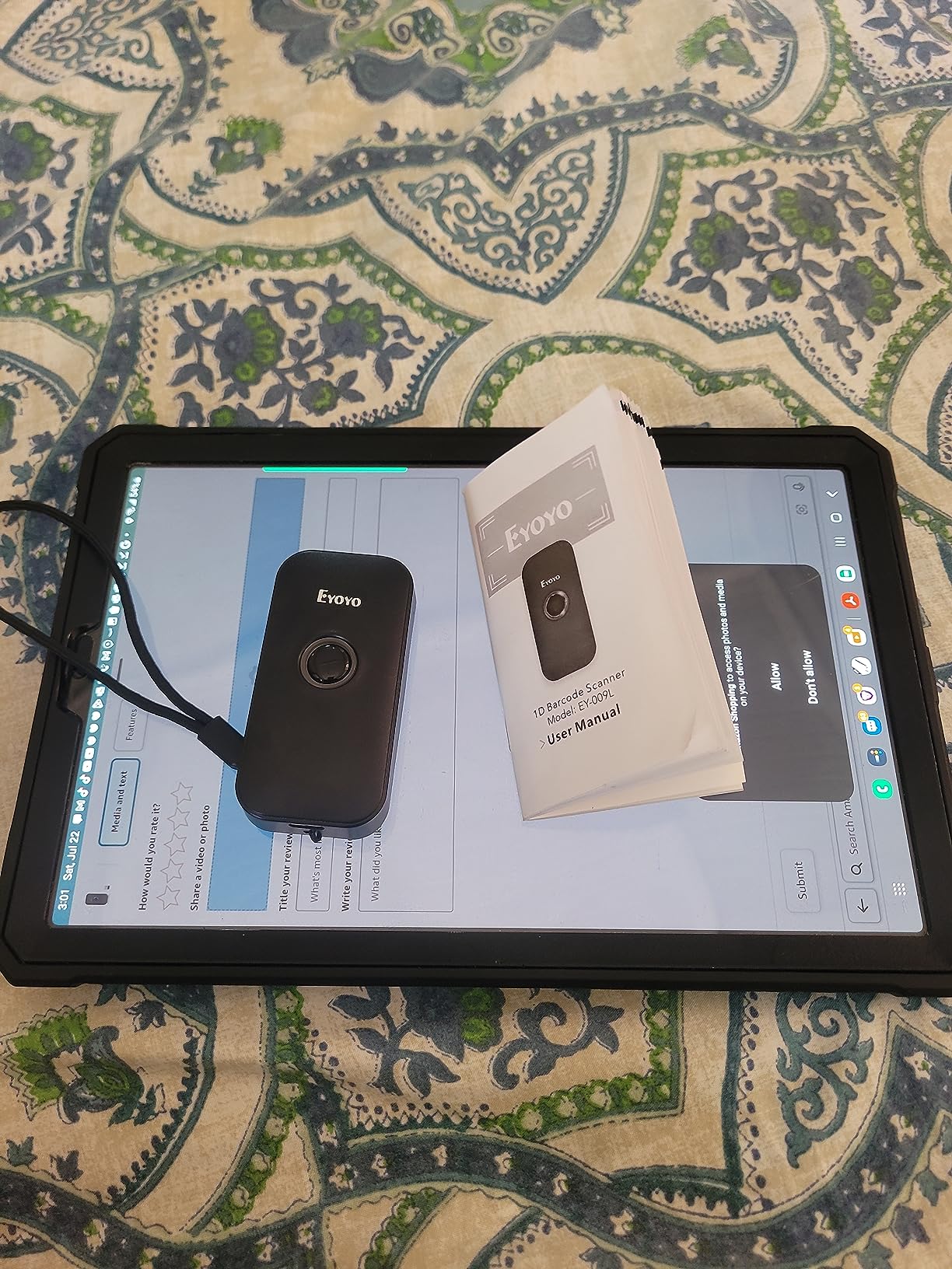 Eyoyo Mini 1D Bluetooth Barcode Scanner, 3-in-1 Bluetooth & USB Wired & 2.4G Wireless Barcode Reader Portable Bar Code Scanning Work with Windows, Android, iOS, Tablets or Computers customer photo 2