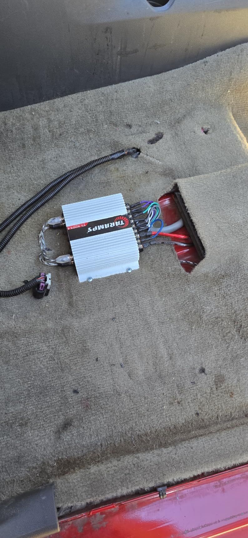 Taramps TS 400x4 400 watts RMS 4 Channels Full Range Car Audio Amplifier, 2 Bridged Channels, RCA Input Class D customer photo 1