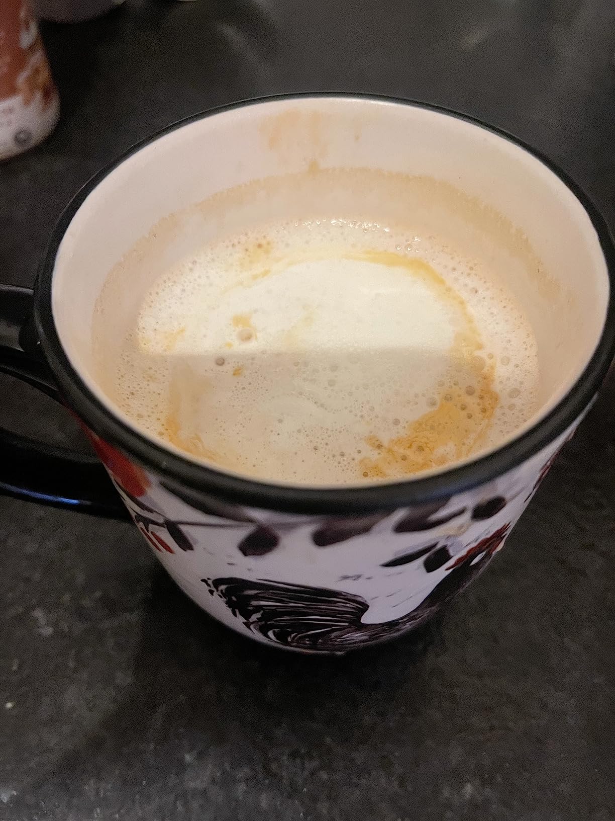 Philips 1200 Series Fully Automatic Espresso Machine, Classic Milk Frother, 2 Coffee Varieties, Intuitive Touch Display, 100% Ceramic Grinder, AquaClean Filter, Aroma Seal, Black (EP1220/04) customer photo 2