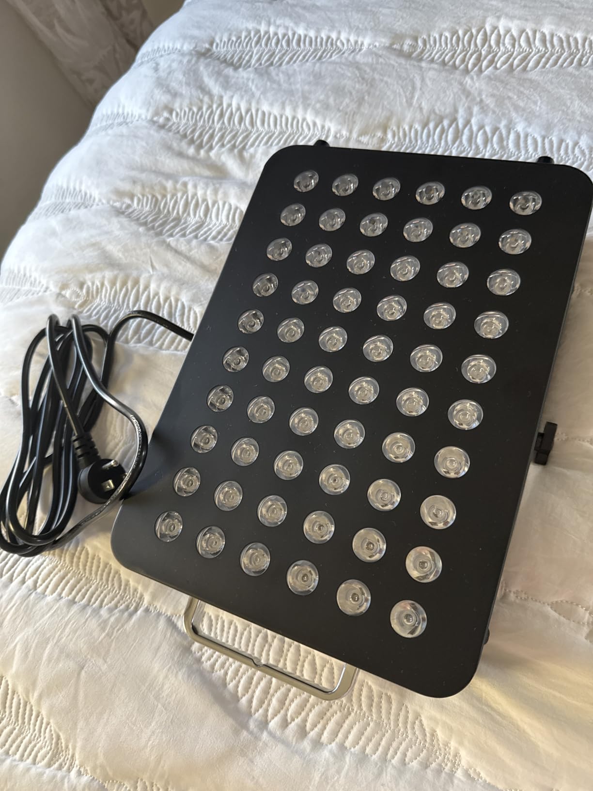 BestQool Red Light Therapy, Dual Chip Elite Grade LED Red Infrared Light Device with Near-Infrared Light 660nm 850nm High Power Red Light Therapy Panel at Home, 105W customer photo 1