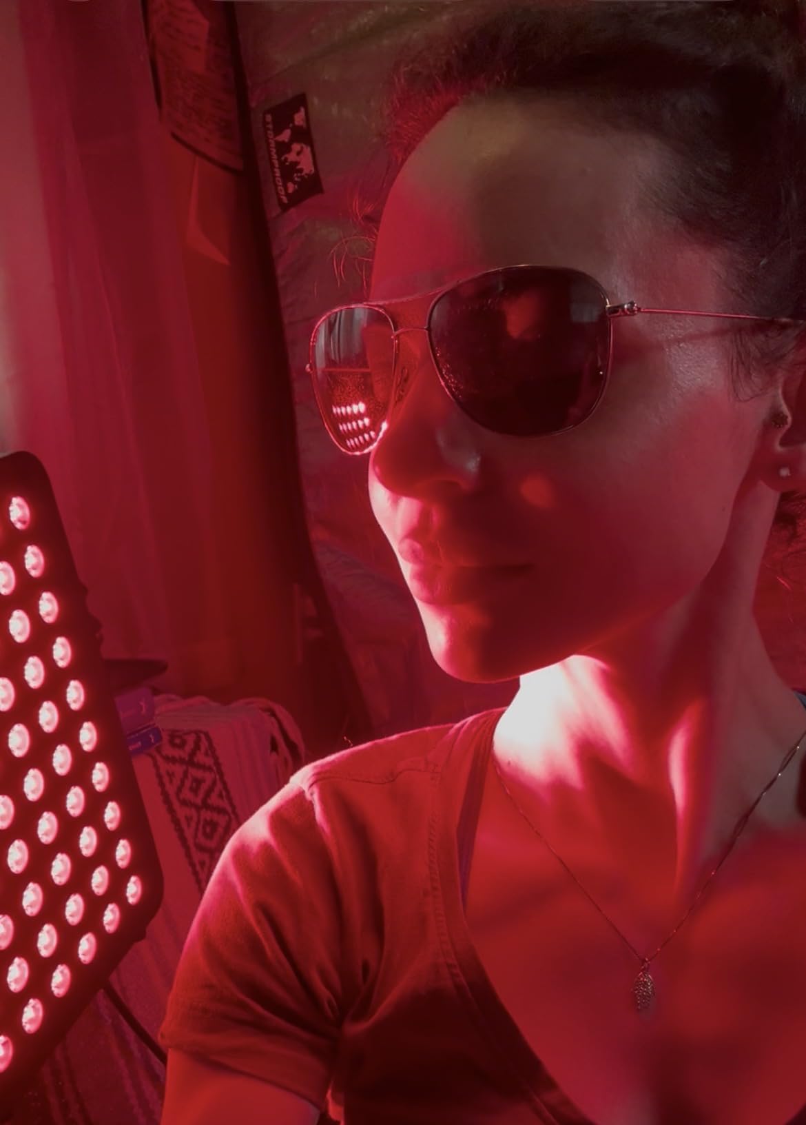 BestQool Red Light Therapy, Dual Chip Elite Grade LED Red Infrared Light Device with Near-Infrared Light 660nm 850nm High Power Red Light Therapy Panel at Home, 105W customer photo 2