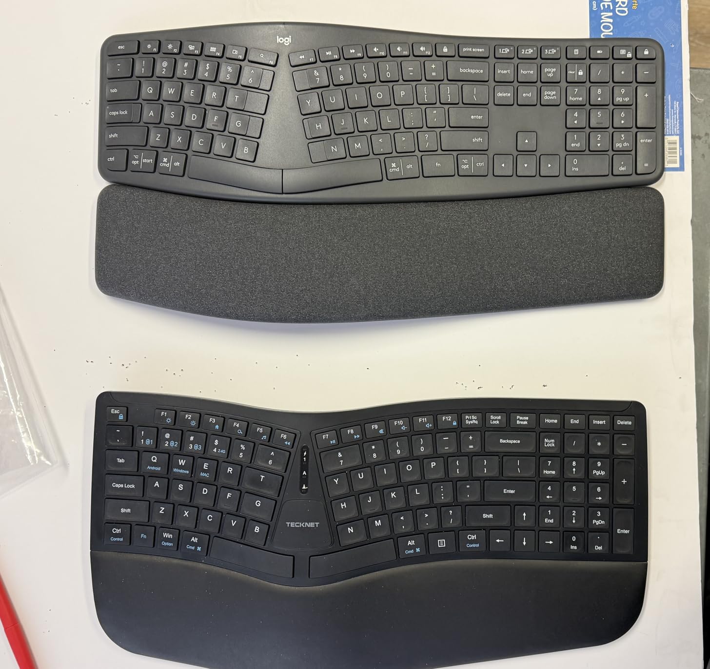 Logitech Ergo K860 Wireless Ergonomic Keyboard - Split Keyboard, Wrist Rest, Natural Typing, Stain-Resistant Fabric, Bluetooth and USB Connectivity, Compatible with Windows/Mac, Black customer photo 2