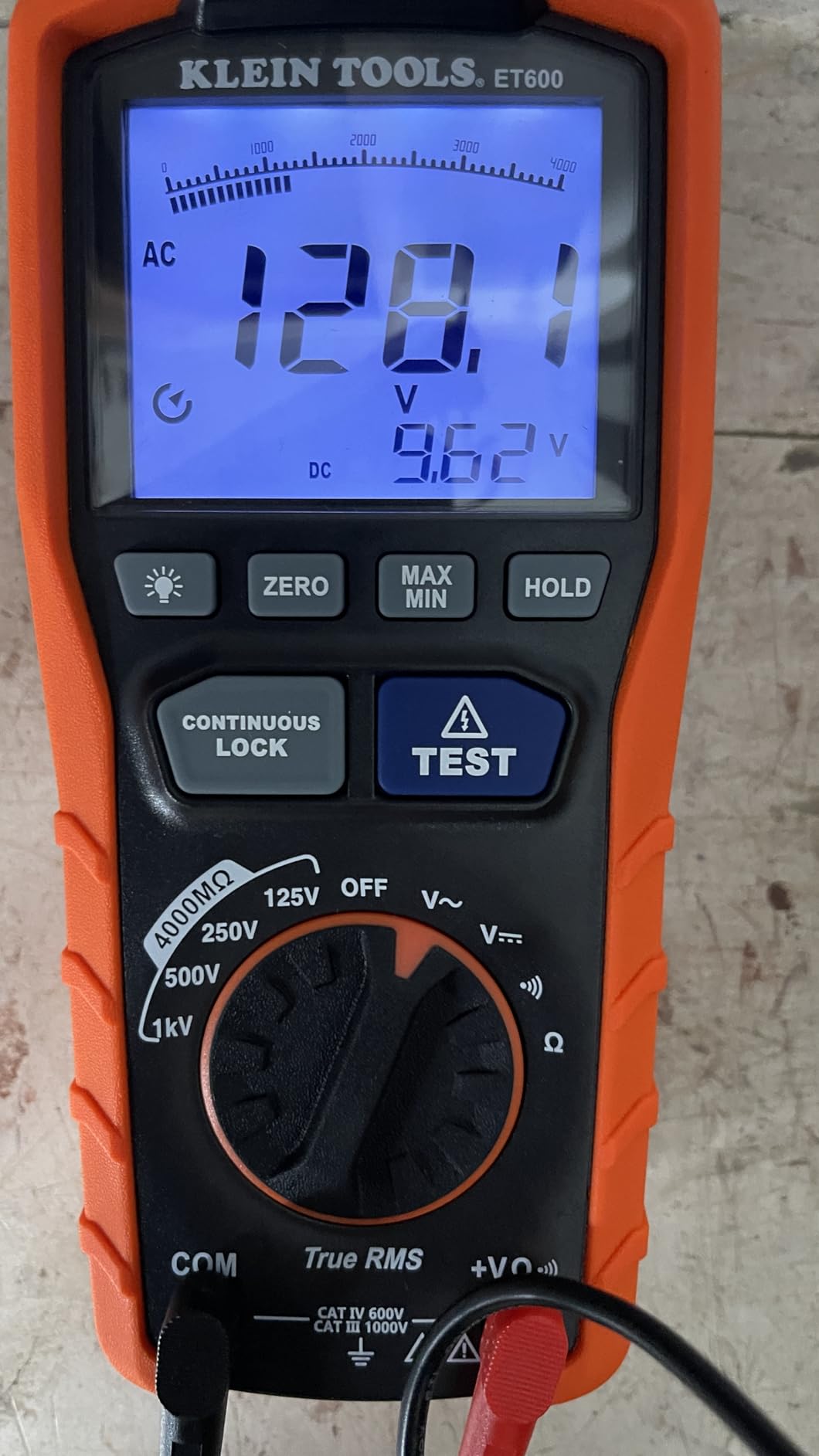 Klein Tools ET600 Multimeter, Megohmmeter Insulation Tester, 4000 Ohms Resistance, 125V/250V/500V/1000V, Auto-Ranging TRMS Multimeter customer photo 1