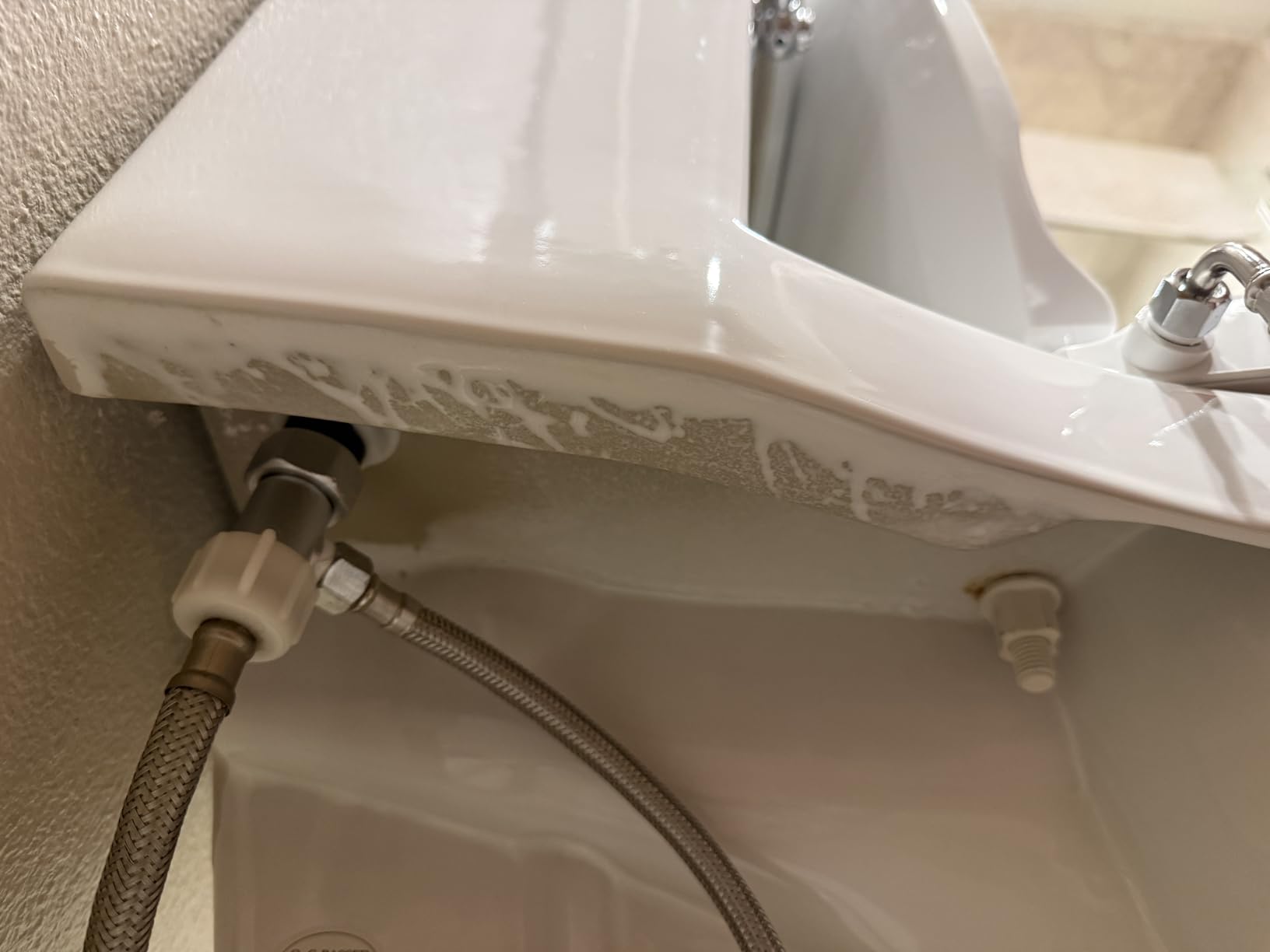 Brondell Bidet Toilet Seat, Non-Electric Swash Ecoseat, Fits Elongated Toilets, White - Dual Temperature, Dual Nozzle System - Bidet with Easy Installation customer photo 2