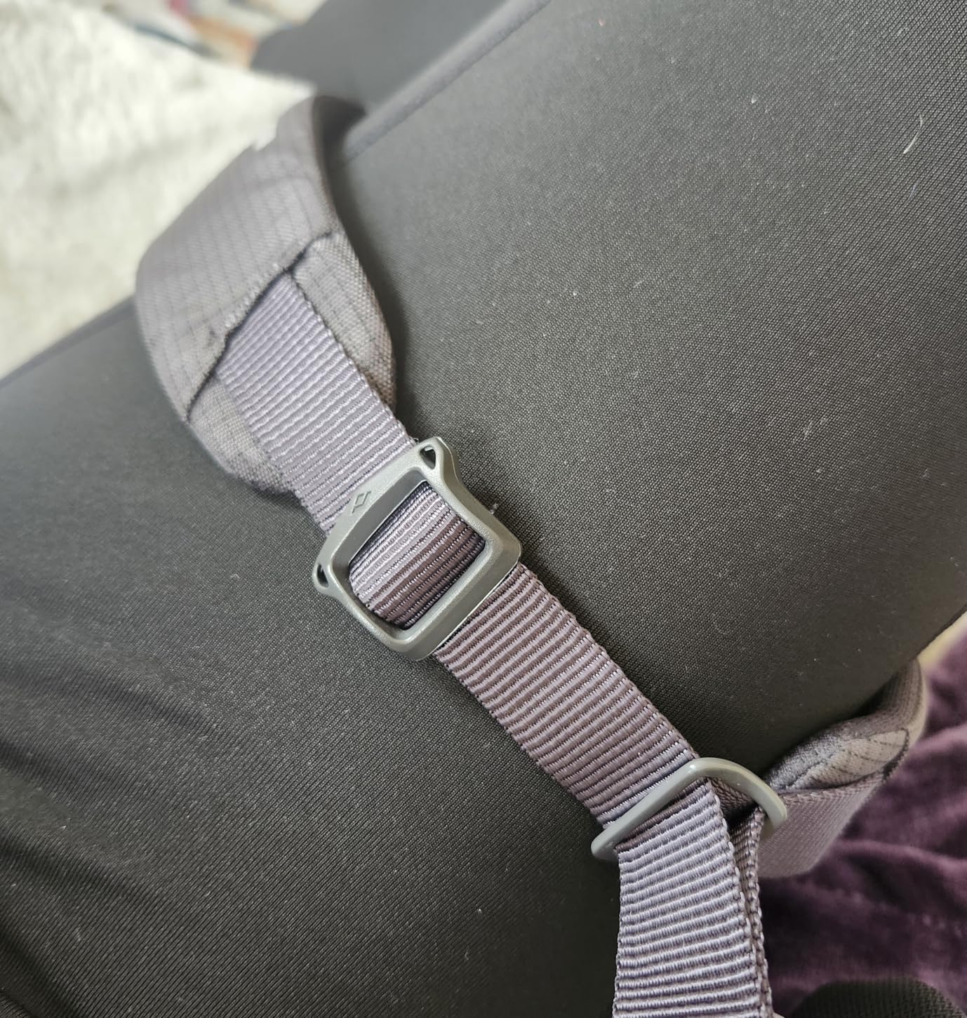 BLACK DIAMOND Men's Momentum Rock Climbing Harness | Dual Core Construction | Adjustable Waist & Leg Loops customer photo 2