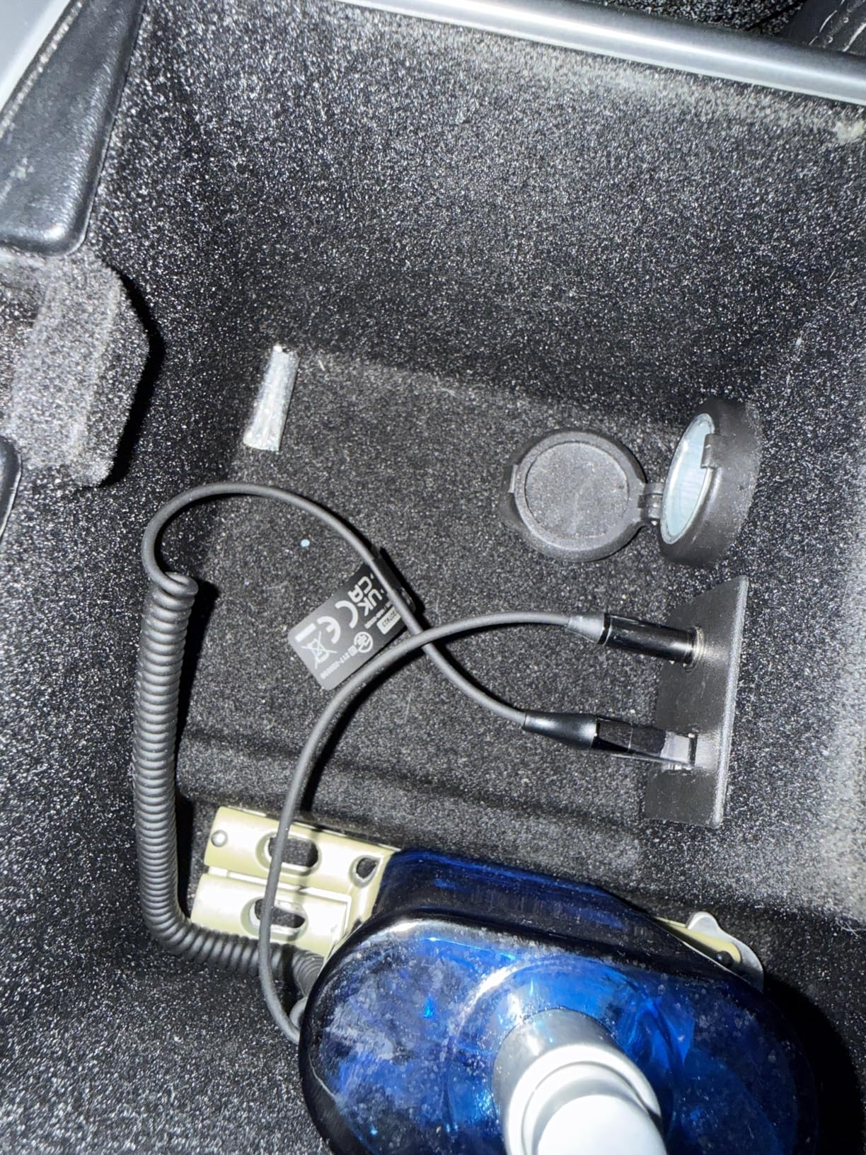 UGREEN Aux to Bluetooth 6.0 Adapter 3.5mm Bluetooth Receiver for Car USB 2.0 to 3.5mm Jack Kit with Built-in Microphone Aux Input for Hands-Free Calls Compatible with Car Speaker and Home Audio customer photo 2