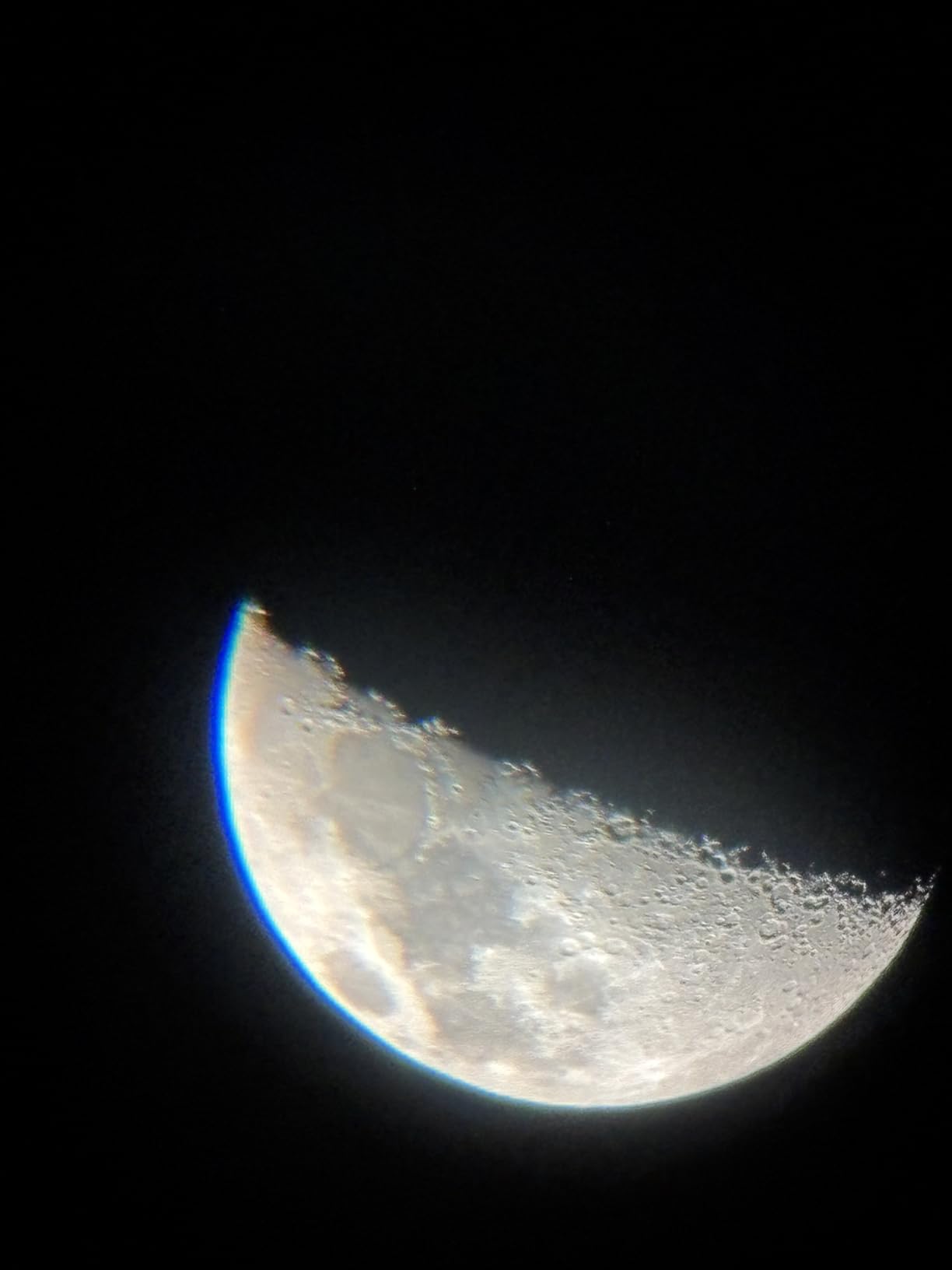 NASA Lunar Telescope for Kids - 90x Magnification, Includes Two Eyepieces, Tabletop Tripod, and Finder Scope- Kids Telescope for Astronomy Beginners, Space Toys, NASA Gifts (Amazon Exclusive) customer photo 2