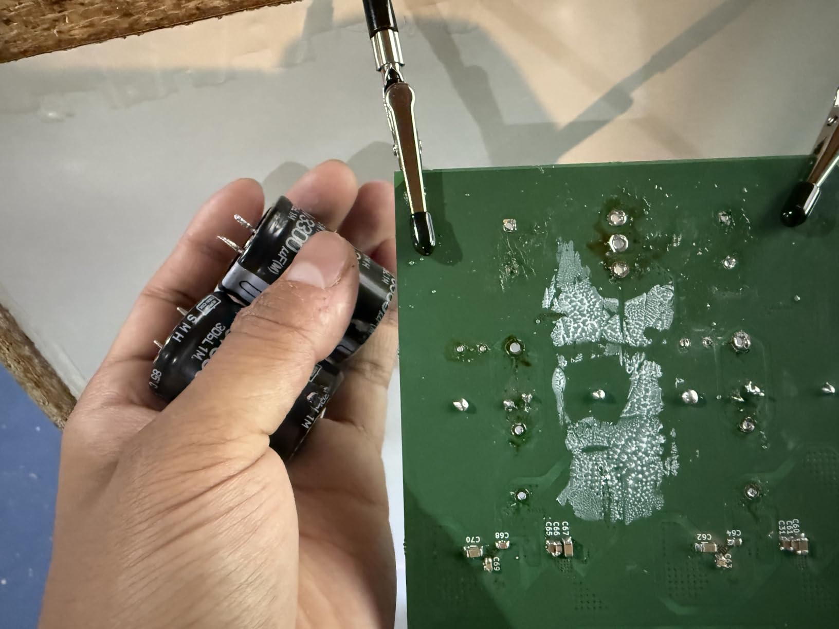 YIHUA 926 III 60W Digital Display Soldering Iron Station Kit w 2 Helping Hands, 6 Extra Iron Tips, Lead-Free Solder, Solder Sucker, S/S Tweezers, °C/ºF Conversion, Auto Sleep & Calibration Support customer photo 2