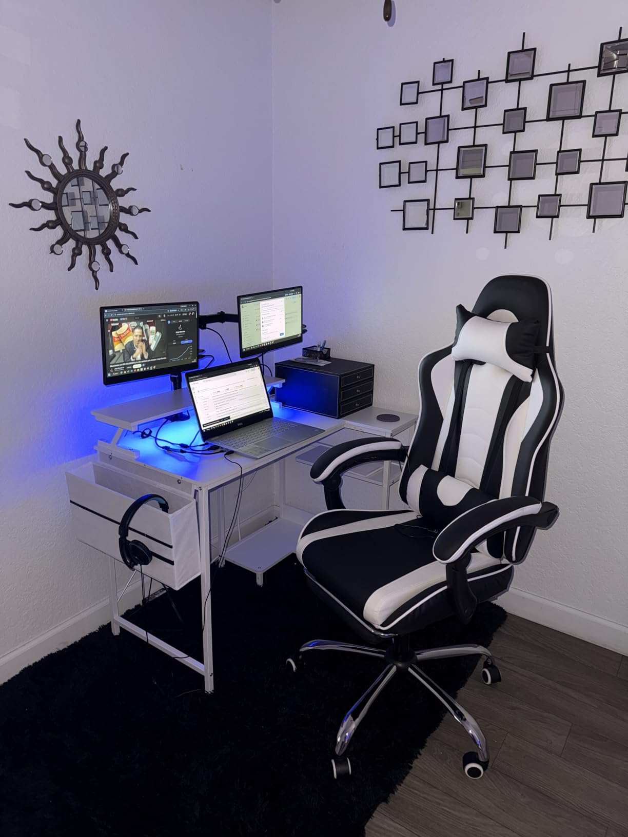 ErGear Dual Monitor Stand, Heavy Duty Adjustable Monitor Desk Mount for 2 Screens up to 32 Inches, Fully Adjustable Height, Tilt, Swivel, Rotate customer photo 2