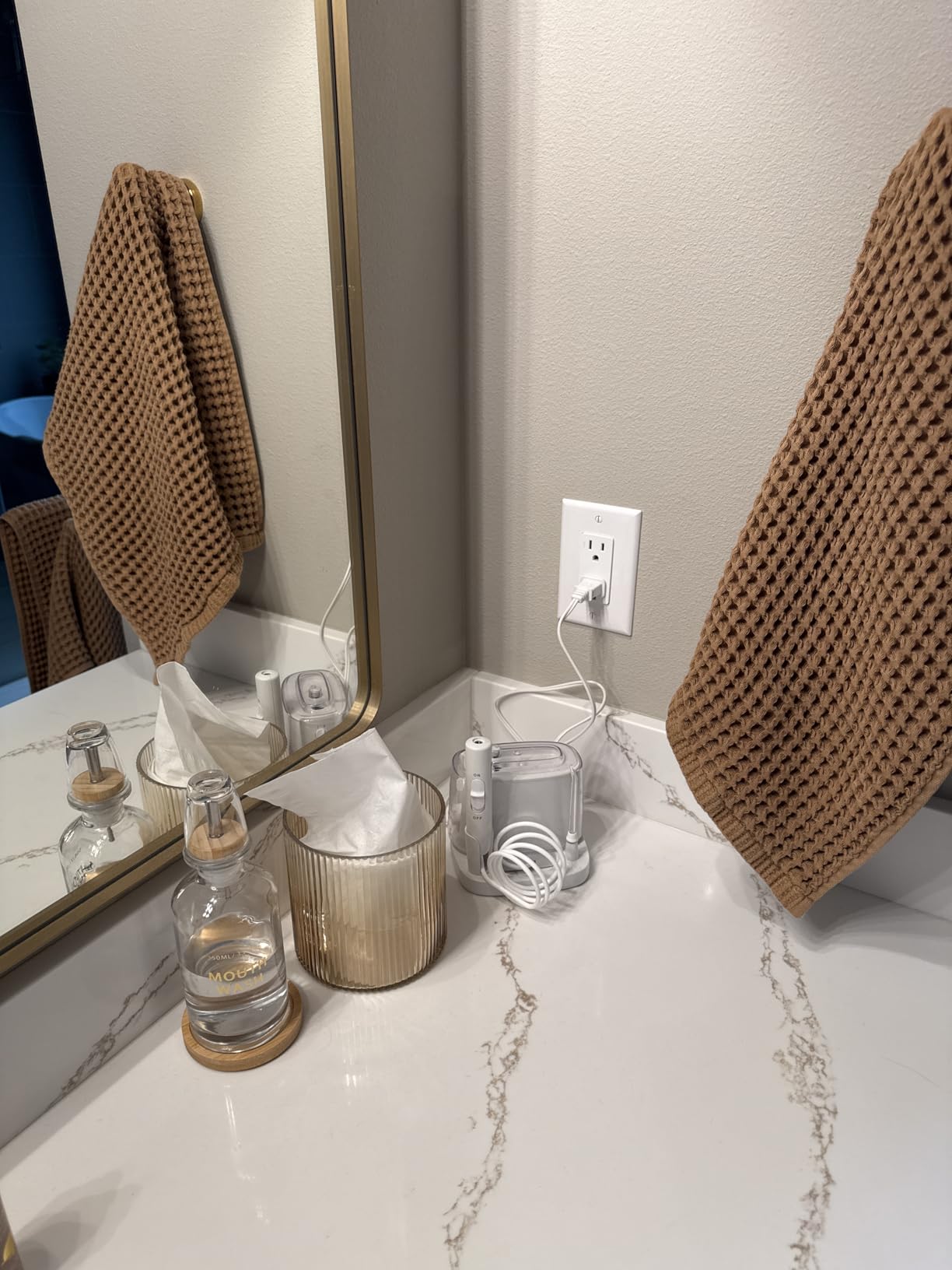 Waterpik Nano Plus Water Flosser For Teeth, Portable Electric Power, Compact For Travel and Home, 4 Flossing Tips, ADA Accepted, White WP-320 customer photo 2