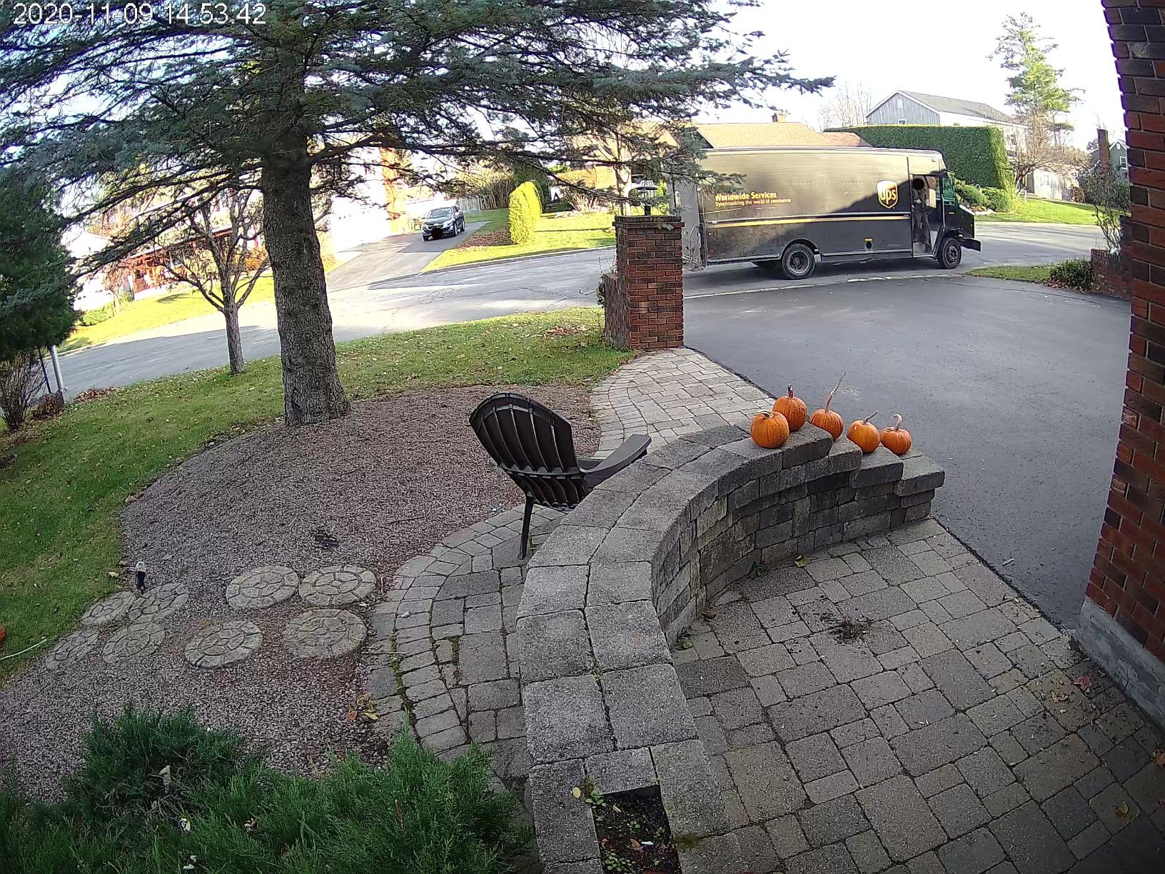 Amcrest 5MP Turret POE Camera, UltraHD Outdoor IP Camera POE with Mic/Audio, 5-Megapixel Security Surveillance Cameras, 98ft NightVision, 132° FOV, MicroSD (256GB), IP5M-T1179EW-AI-V3 customer photo 1