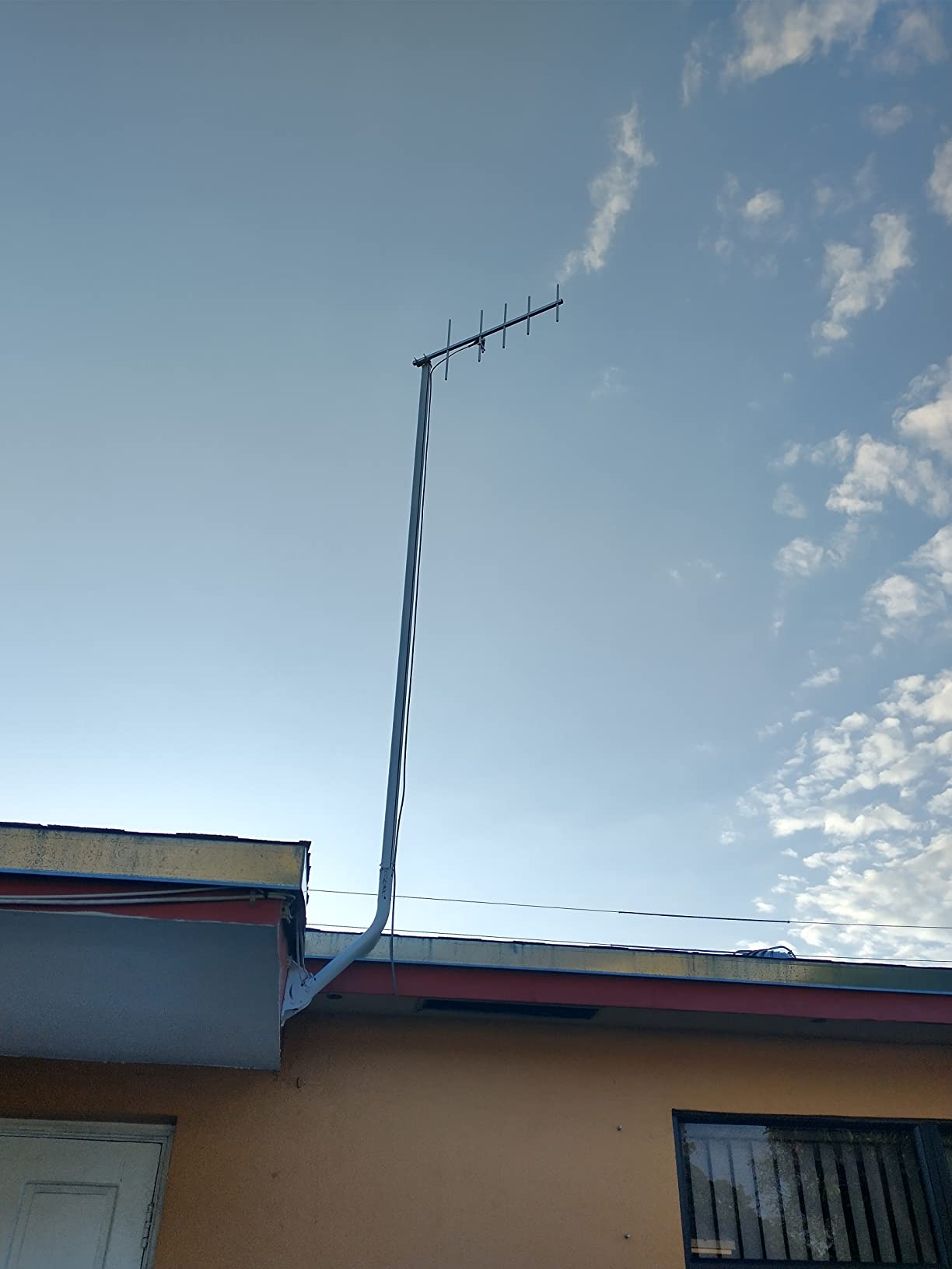 HYS YAGI Antenna 9dBi High Gain Long Range UHF 70cm Base Antenna (400-470MHz) 5-Element Outdoor Antenna for Ham Radio, GMRS, Repeater Systems customer photo 2