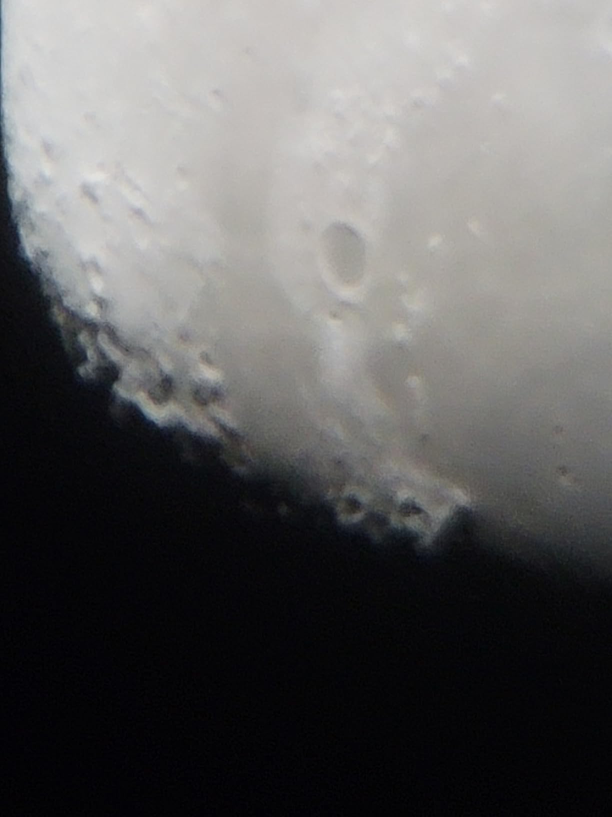 Celestron StarSense Explorer LT 114AZ App-Enabled Telescope - 114mm Newtonian Reflector with Smartphone Dock & StarSense App - iPhone & Android Compatible - Easy-to-Use for Beginners customer photo 1