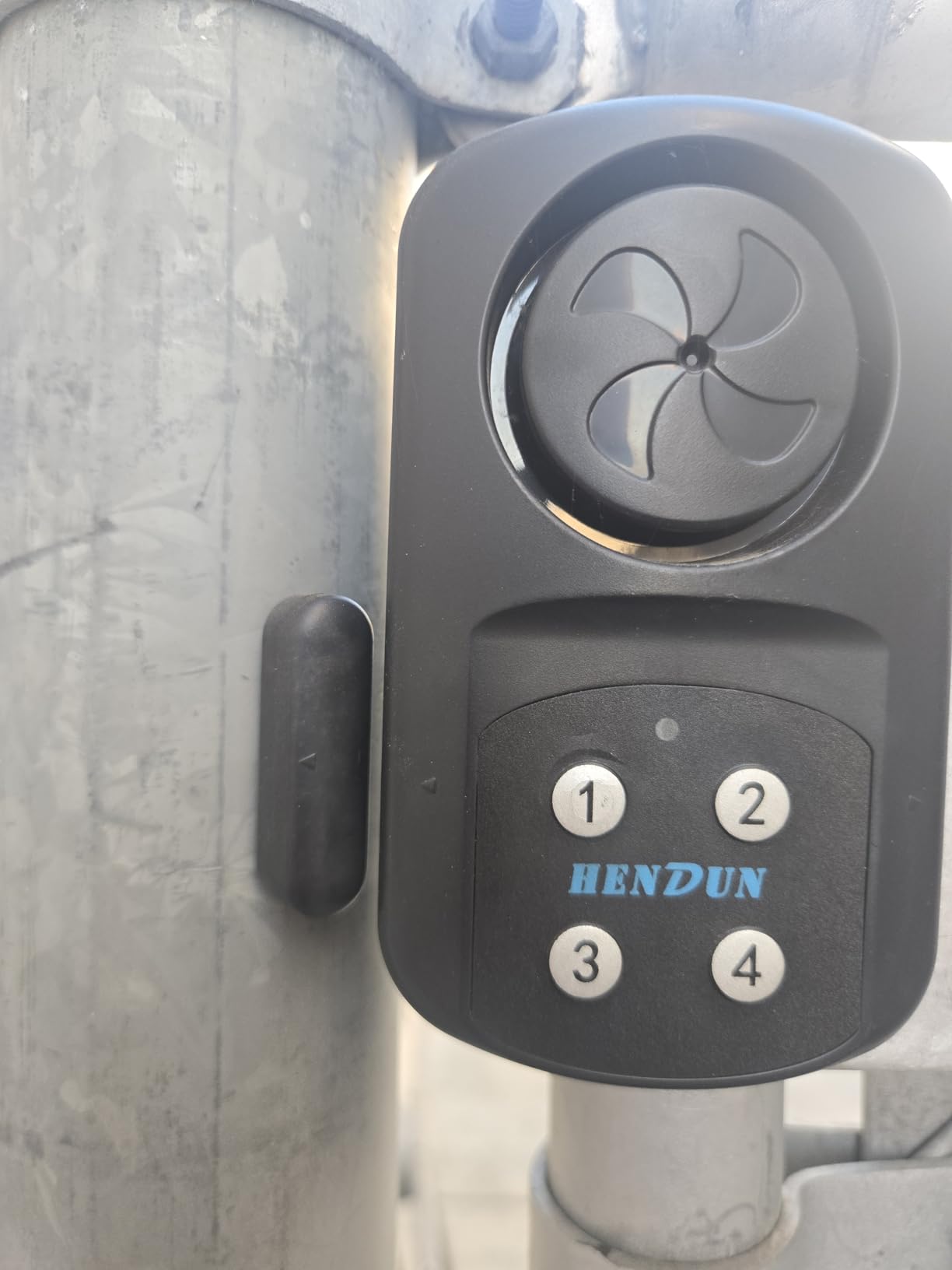 HENDUN Pool Gate Alarm Outdoor Wireless with Remote, 140db Loud, Waterproof Door Alarm Sensor, Kids Safety, Weatherproof Garage Fence Entry Chime (2 Pack) customer photo 2