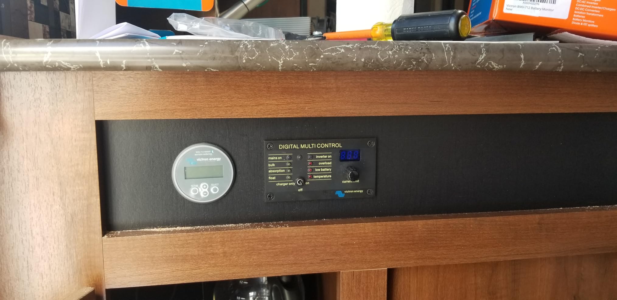 Victron Energy BMV-712 Smart Battery Monitor with Shunt - 6.5-70 VDC - Display and Bluetooth - Black customer photo 2