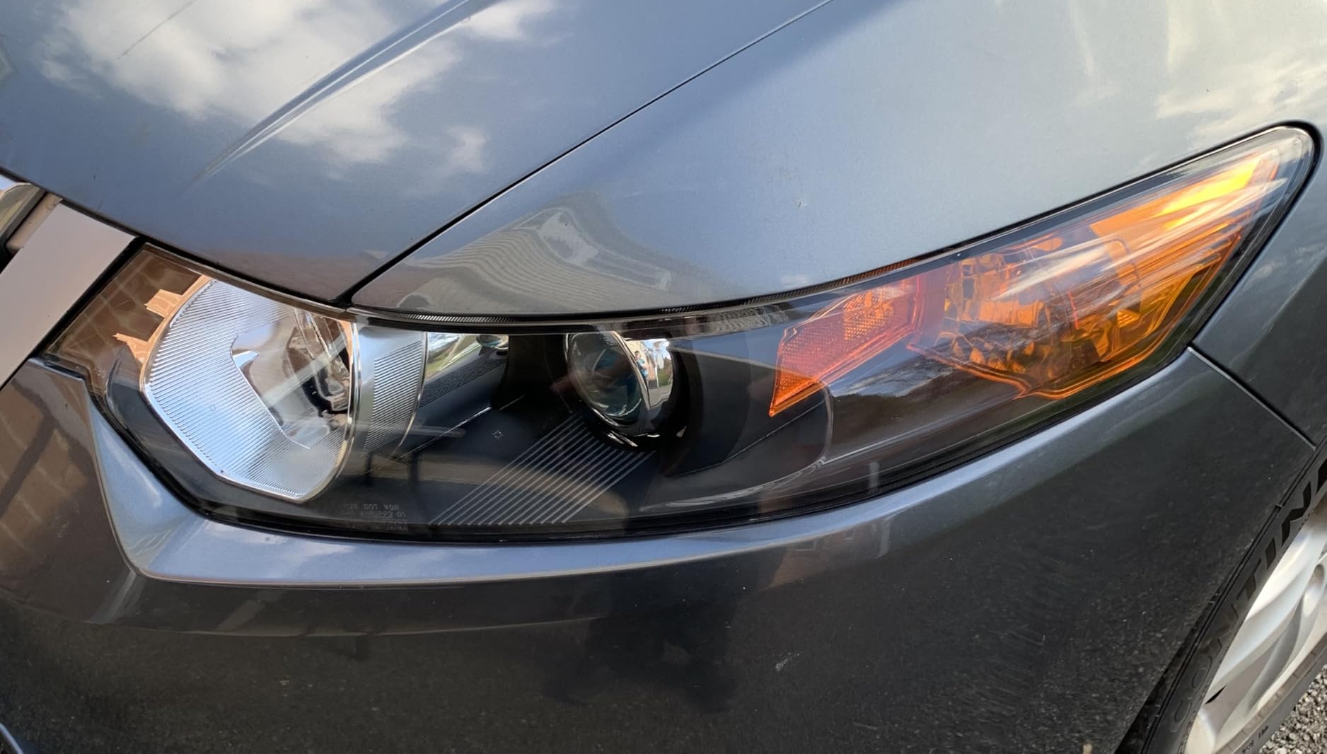 CERAKOTE Ceramic Headlight Restoration Kit - Guaranteed To Last As Long As You Own Your Vehicle - Brings Headlights Back to Like New Condition - No Power Tools Required - 10 Wipe Kit customer photo 1