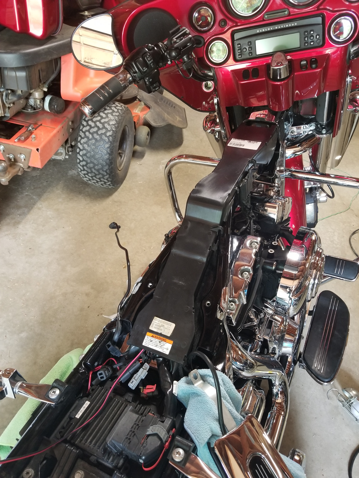 Garmin zūmo XT, All-Terrain Motorcycle GPS Navigation Device, 5.5-inch Ultrabright and Rain-Resistant Display customer photo 1