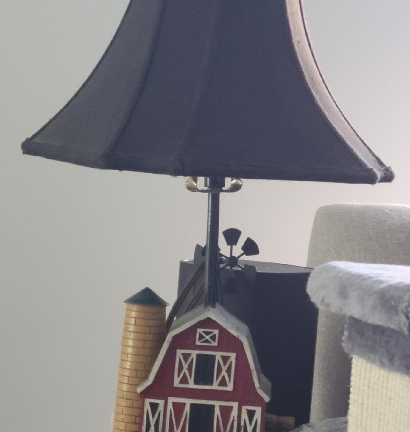 Roku Wireless Speakers - Set of 2 (Pack of 1) - Compatible with Roku TV, Streambar, and Streambar Pro (SE is not compatible) customer photo 2