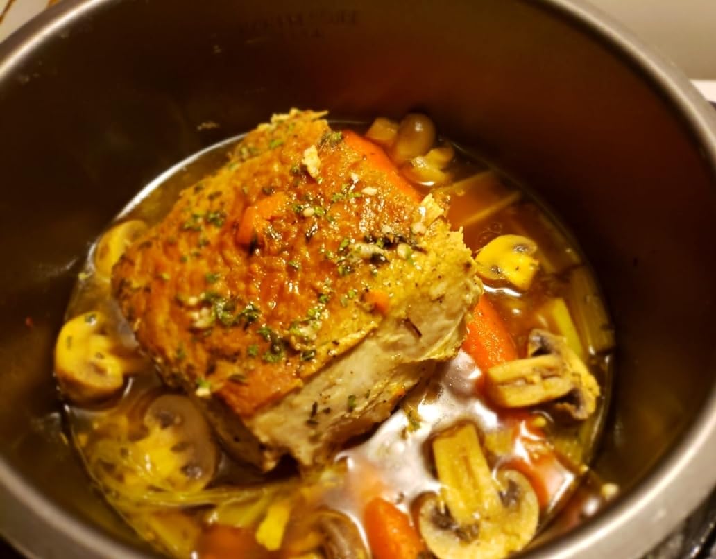 CHEF iQ Smart Pressure Cooker with WiFi and Built-in Scale - Easy-to-Use 10-in-1 Multicooker with 500+ Guided Recipes - Rice Cooker, Slow Cooker, Instant Meals for Foodies - 6 Quart - Family Size customer photo 1