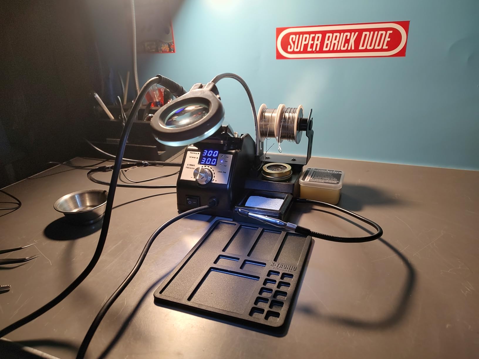 X-Tronic 3060-PRO - 75W Soldering Iron Station Kit - 5 Extra Tips - Mini Mag Lamp - 4 Helping Hands - Solder Sucker - Tweezers - 50g Solder - Brass Sponge w/Flux - Sleep Func, °C/°F, 3 Temp Presets! customer photo 1