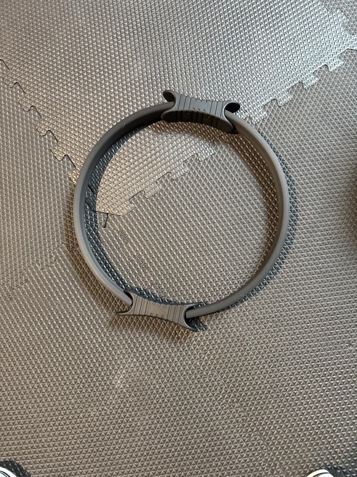 Gaiam Pilates Ring Fitness Circle - Lightweight & Durable Foam Padded Handles, Flexible Resistance Exercise Equipment for Toning Arms, Thighs/Legs & Core customer photo 1