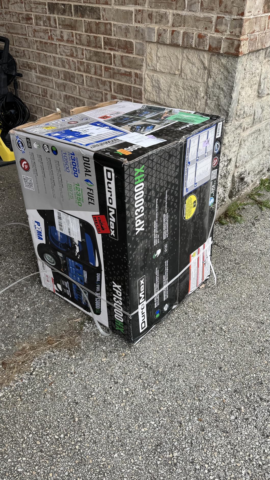 DuroMax XP13000HX 13,000-Watt Dual Fuel Portable Generator - Gas & Propane, Electric Start, Whole Home Power Backup, Transfer Switch Ready, RV & Emergency Ready customer photo 1