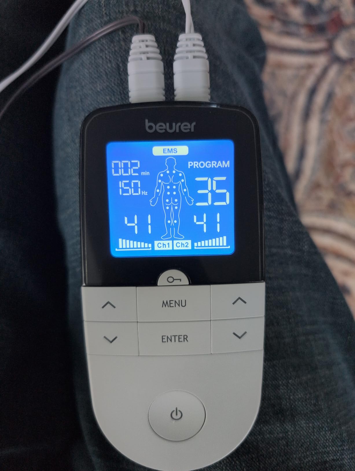 Beurer EM59 Digital 3-in-1 TENS Unit, EMS and Heat Therapy for Pain Relief and Relaxation, Muscle Stimulator with 2 Adjustable Channels, 64 Applications, Timer Function customer photo 1