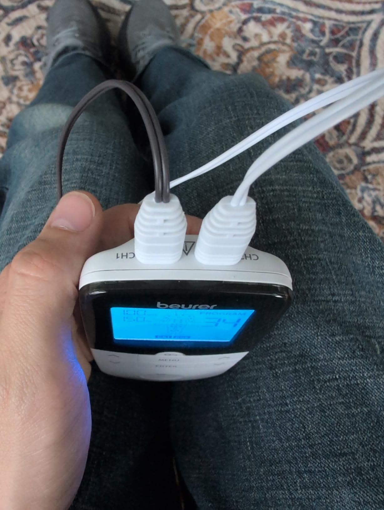 Beurer EM59 Digital 3-in-1 TENS Unit, EMS and Heat Therapy for Pain Relief and Relaxation, Muscle Stimulator with 2 Adjustable Channels, 64 Applications, Timer Function customer photo 2