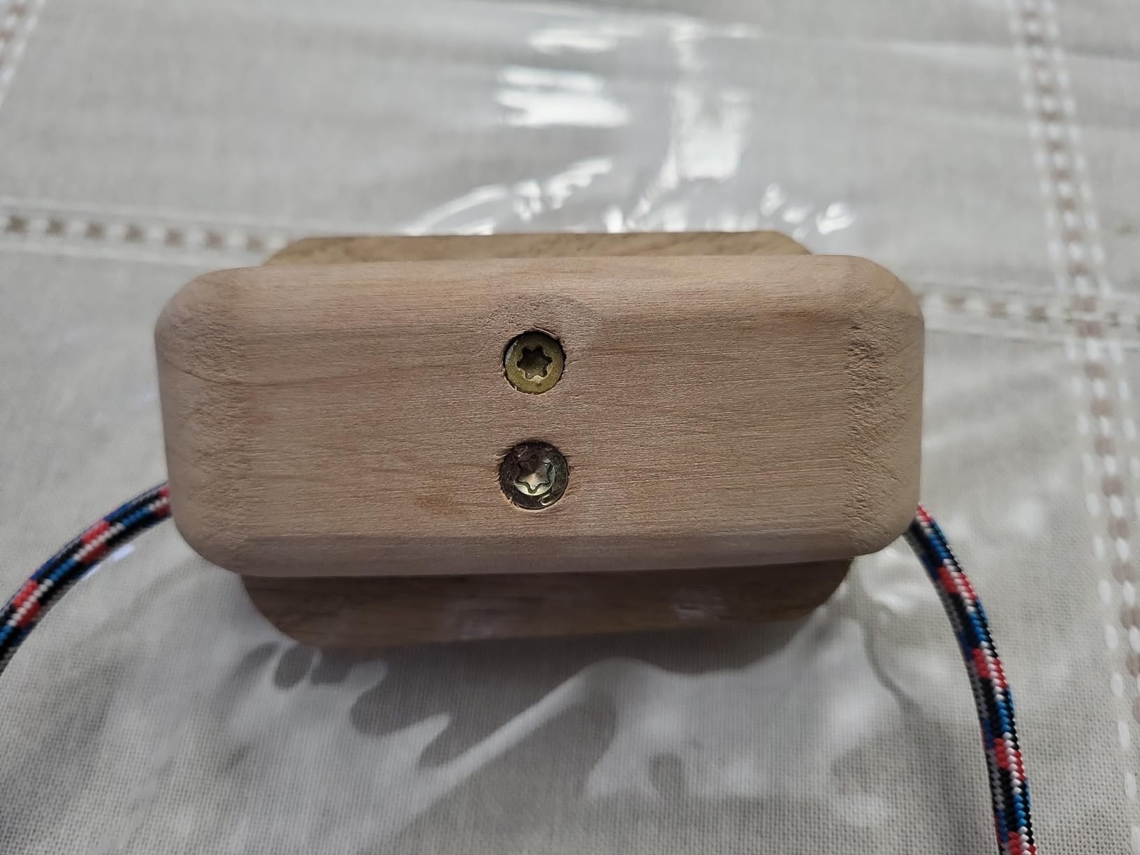 Ucraft Pocket-Sized Climbing Hangboard. Portable Fingerboard for Training and Warm-up customer photo 1