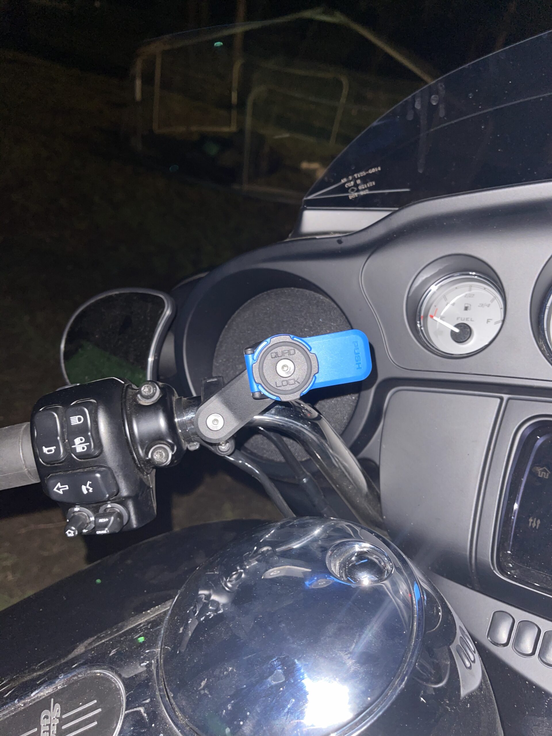 Quad Lock Motorcycle Handlebar Phone Mount for iPhone, Galaxy Pixel and Universal Adapters customer photo 2
