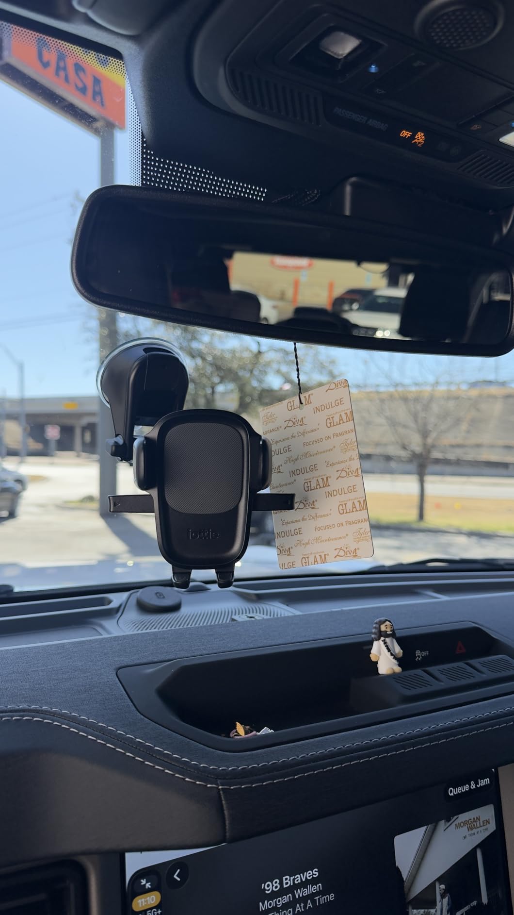 iOttie Easy One Touch Signature Dashboard & Windshield Universal Car Mount Phone Holder Desk Stand with Suction Cup Base and Telescopic Arm for iPhone, Samsung, Google, More Smartphones customer photo 1