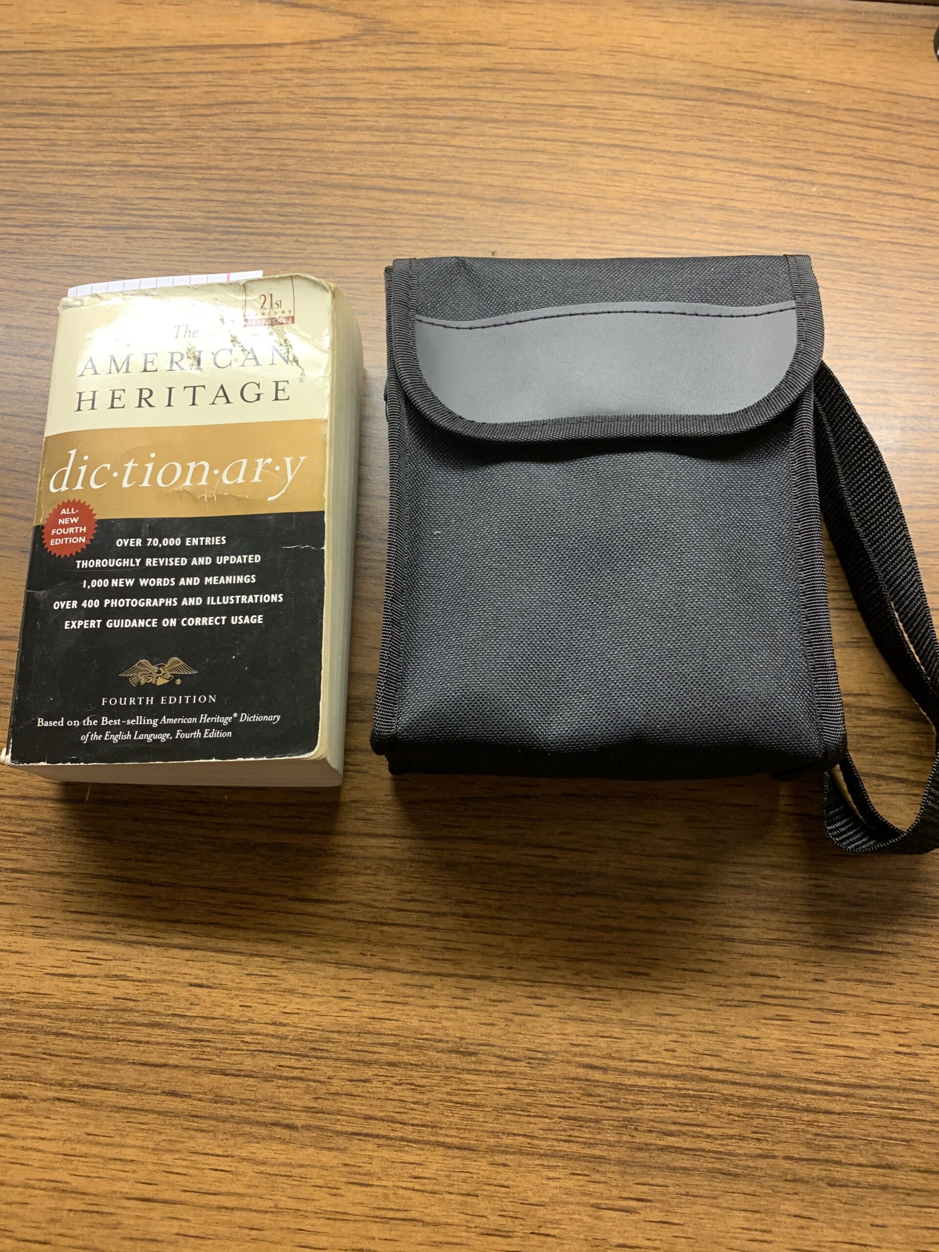 Hontry 8x42 Binoculars with IPX6 Waterproof Protection for Bird Watching, Hunting, Cruise Ship, Travel and Safari customer photo 2