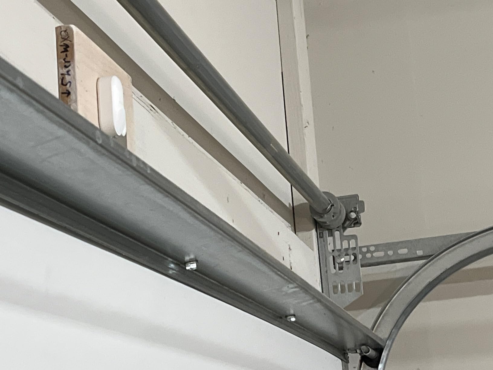 ecobee Smart Sensor for Doors & Windows 2 Pack - Wifi Contact Sensor for Home Security, Energy Savings - Compatible with Smart Thermostats - Temperature sensor, white customer photo 1