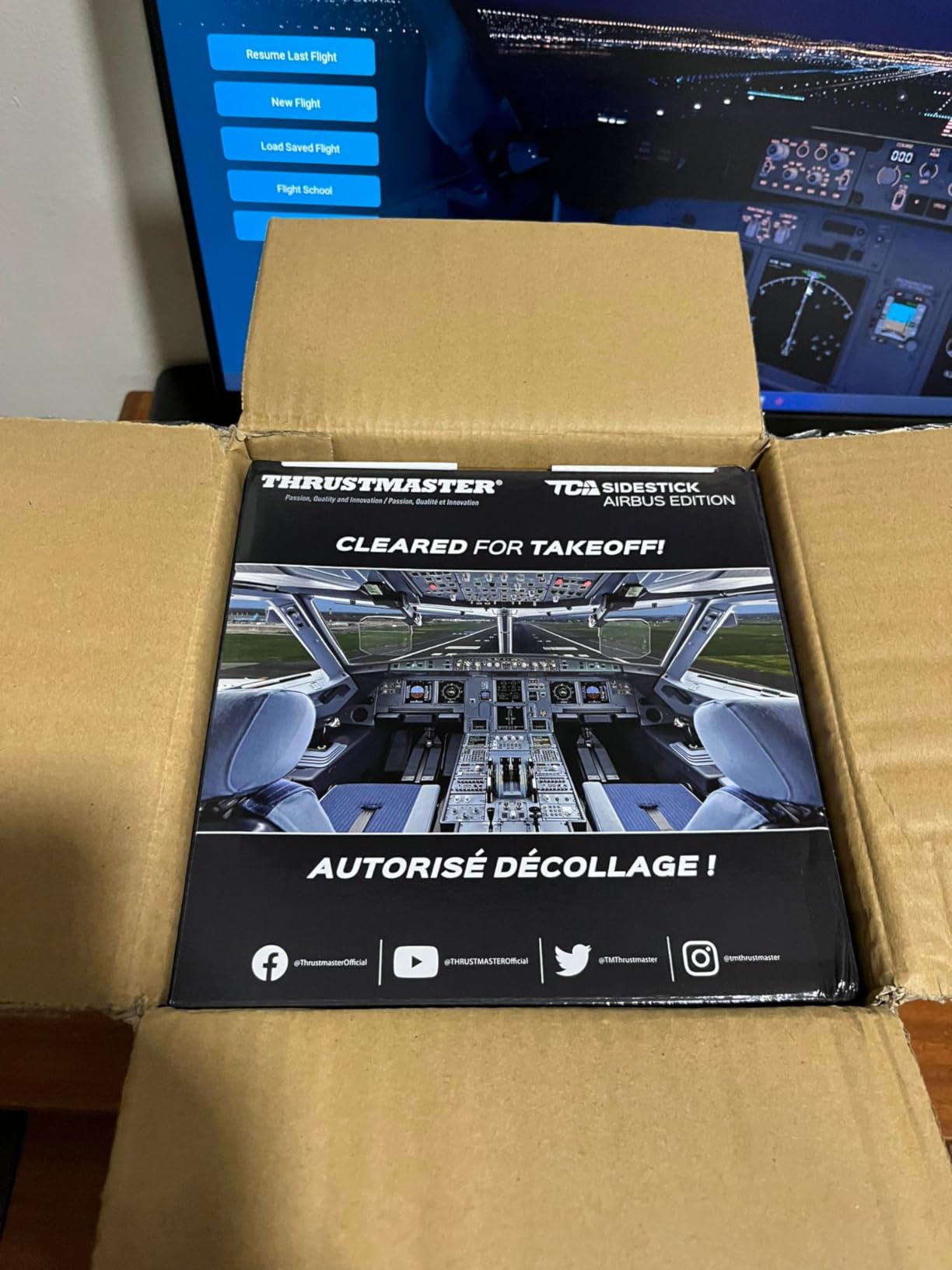 Thrustmaster TCA Quadrant Airbus Edition (Compatible with PC) customer photo 2