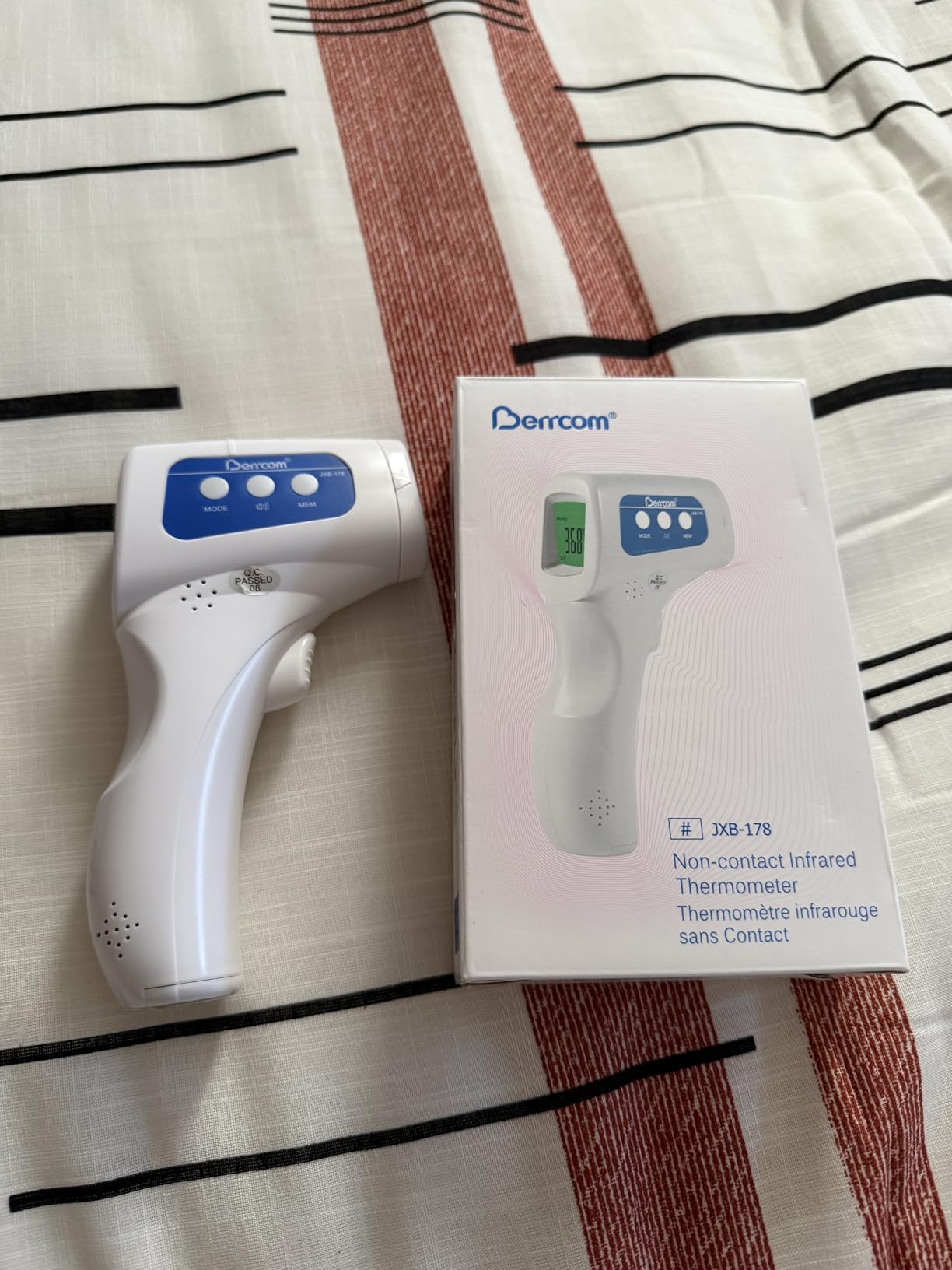 Berrcom Thermometer, 3 in 1 Contactless Infrared Fever Check Thermometer for Forehead, Ideal for Baby, Infant, Kids, and Adults, Batteries Not Included, JXB-178 (White) customer photo 1