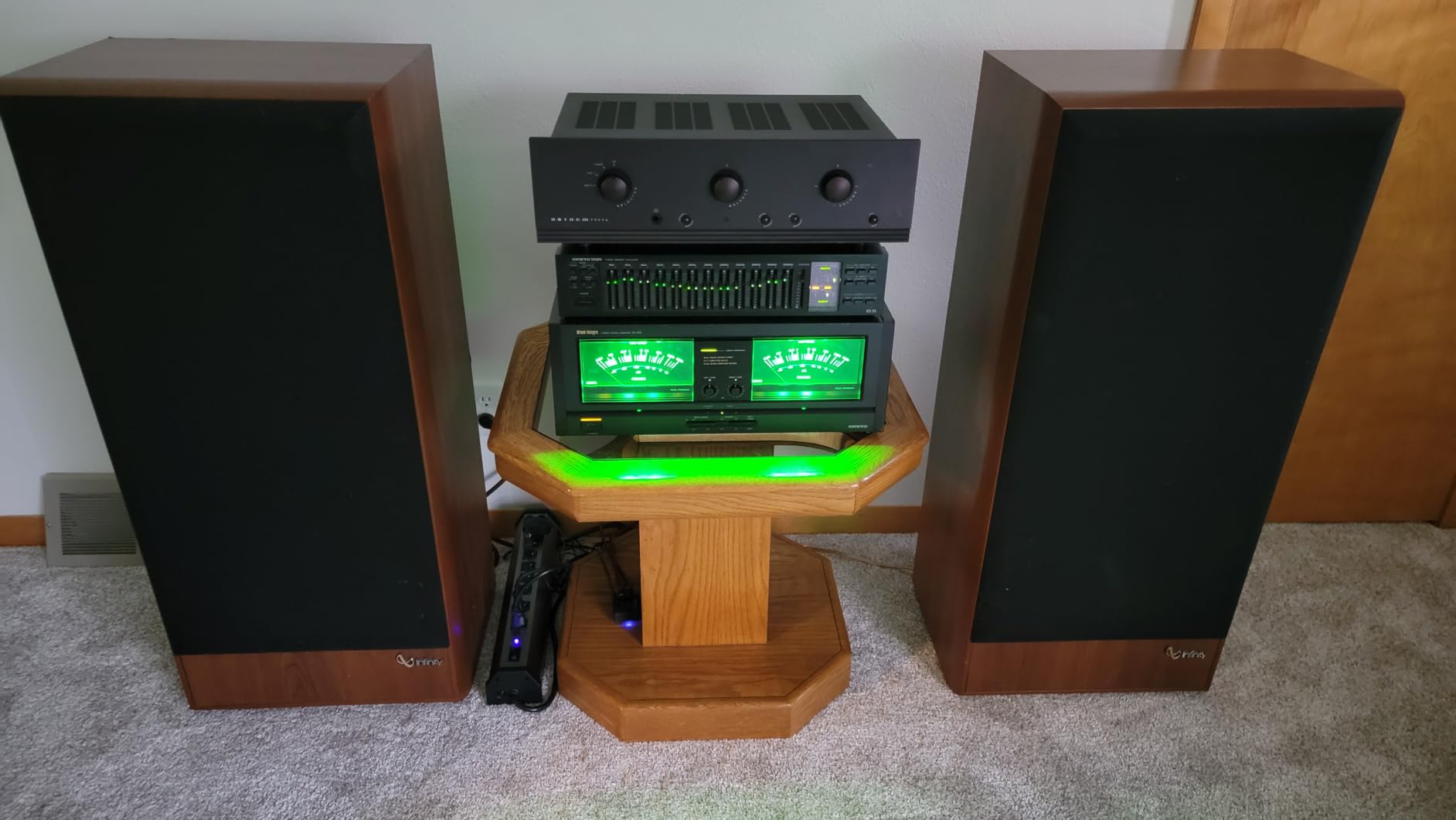 Auidophile 2RCA Male to 2RCA Male Stereo Audio Cable, Gold Plated | 4N Oxygen-Free Copper Core (3 Feet) customer photo 2