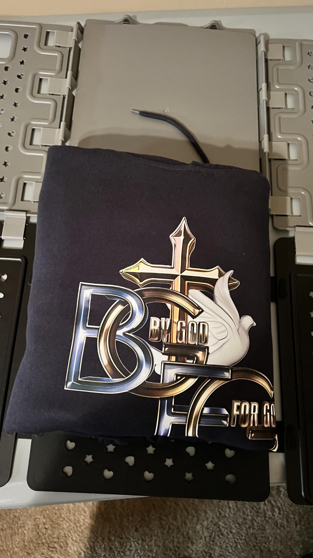 BoxLegend Shirt Folder Board Enlarged Version,Tshirt Organizer for Easy Use ,Laundry Folding Board for Sweaters, Hoodies, and thick Clothing customer photo 1