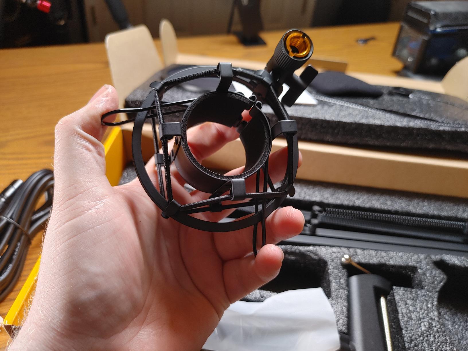 MAONO XLR Condenser Microphone, Professional Cardioid Studio Mic with Boom Arm, Pop Filter, Compatible with Audio Interface and Mixer for Streaming, Podcasting, Vocal Recording, Music, PM320S customer photo 2