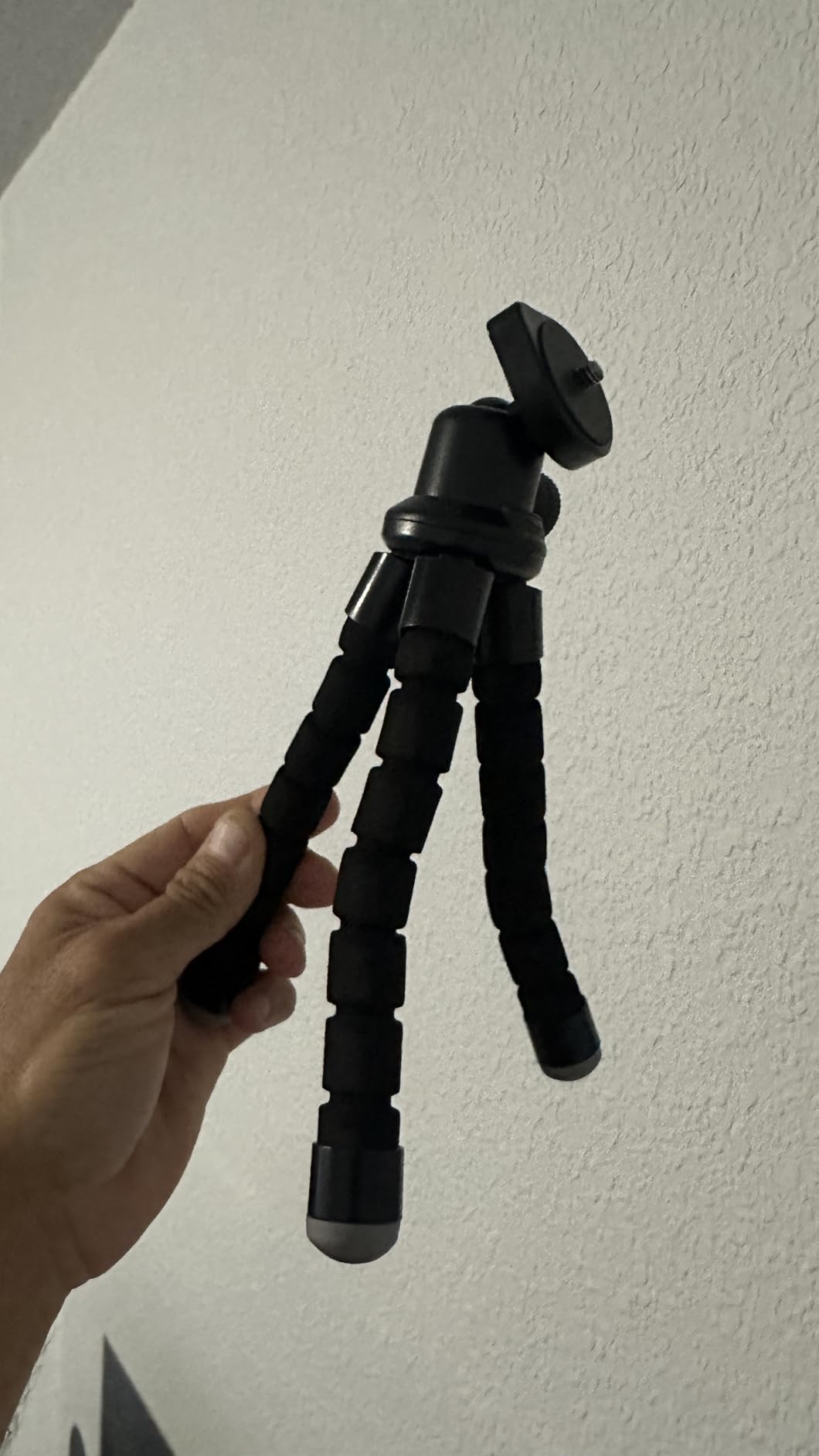 Ubeesize Phone Tripod, Portable and Flexible Tripods with Wireless Remote and Clip, Cell Phone Tripode Stand for Video Recording customer photo 2