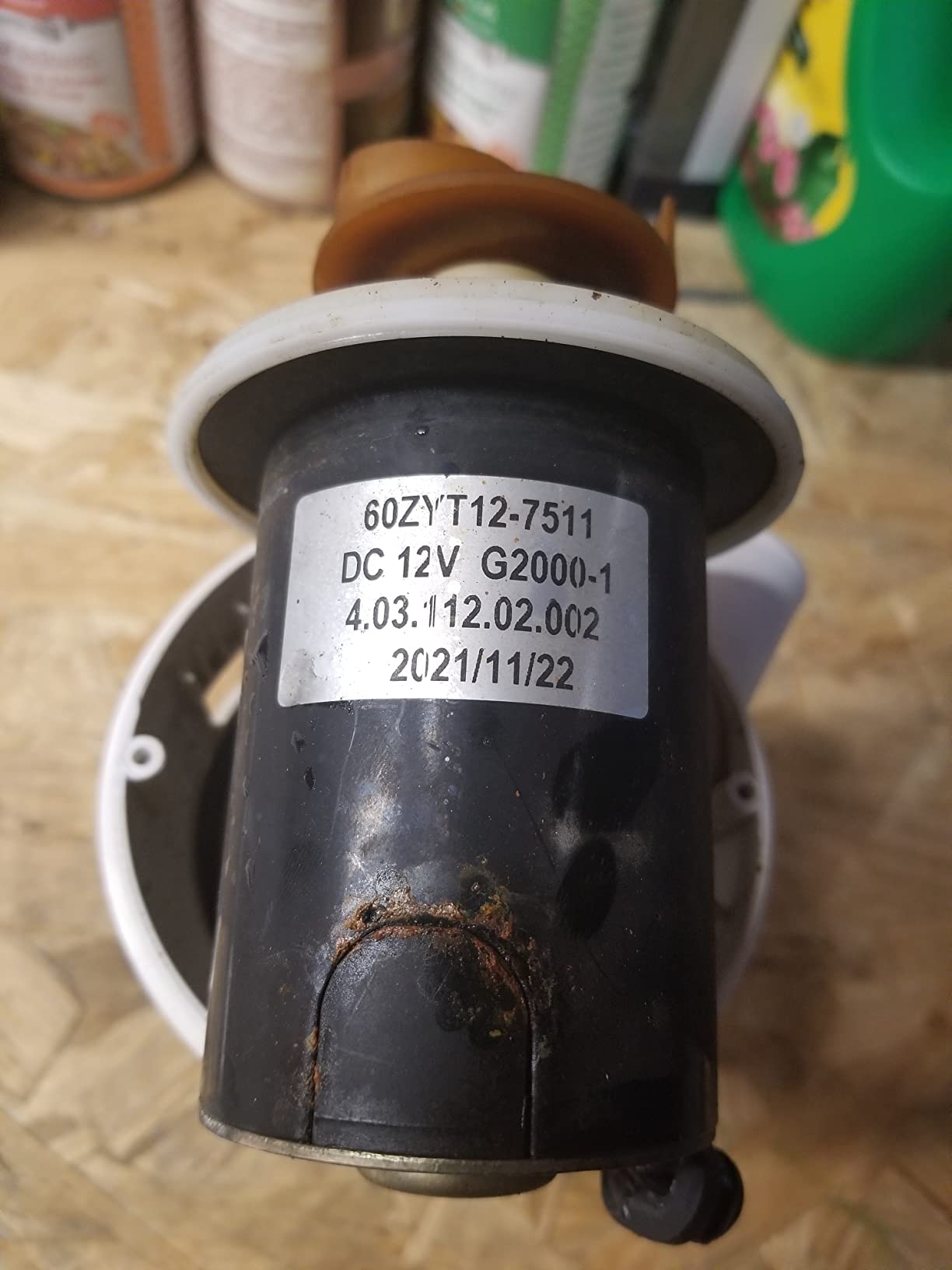 Amarine Made Non Automatic Bilge Pump for Boats 2000 GPH Submersible Pump 12V Boat Marine Plumbing Electric with Hose ID 29mm 1-1/8 Outlet 8.5A customer photo 1