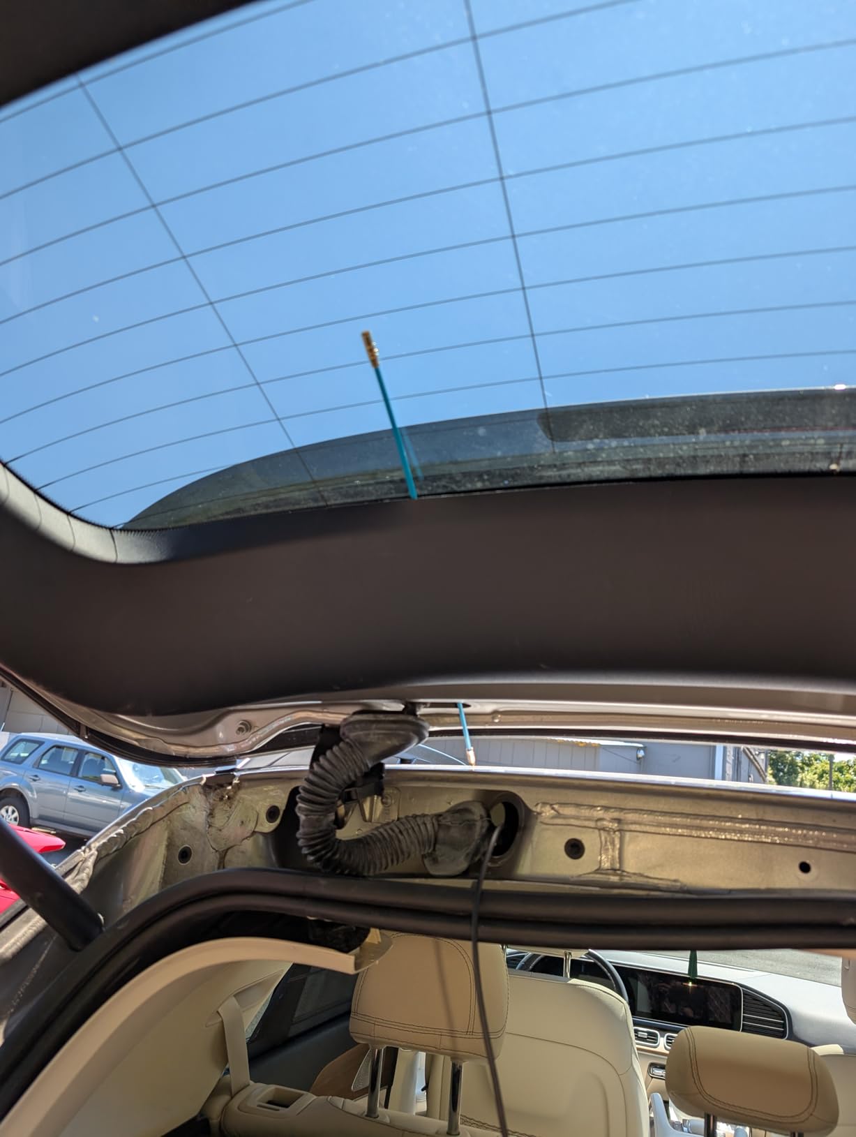 Klein Tools 56335 Flat Steel Electrical Fish Tape, 25-Foot 1/4-Inch Wide Spring Steel Tape, Slim Plastic Tip, Laser Etched 1-Foot Markings customer photo 1