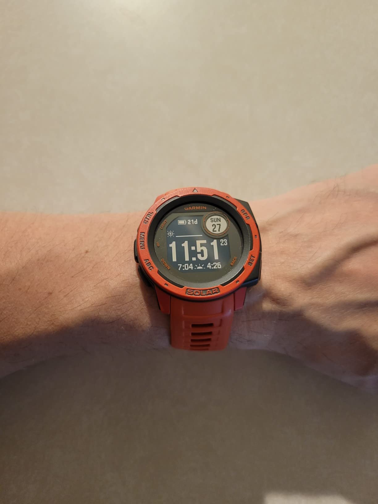 Garmin Instinct Solar, Rugged Outdoor Smartwatch with Solar Charging Capabilities, Built-in Sports Apps and Health Monitoring, Graphite customer photo 2