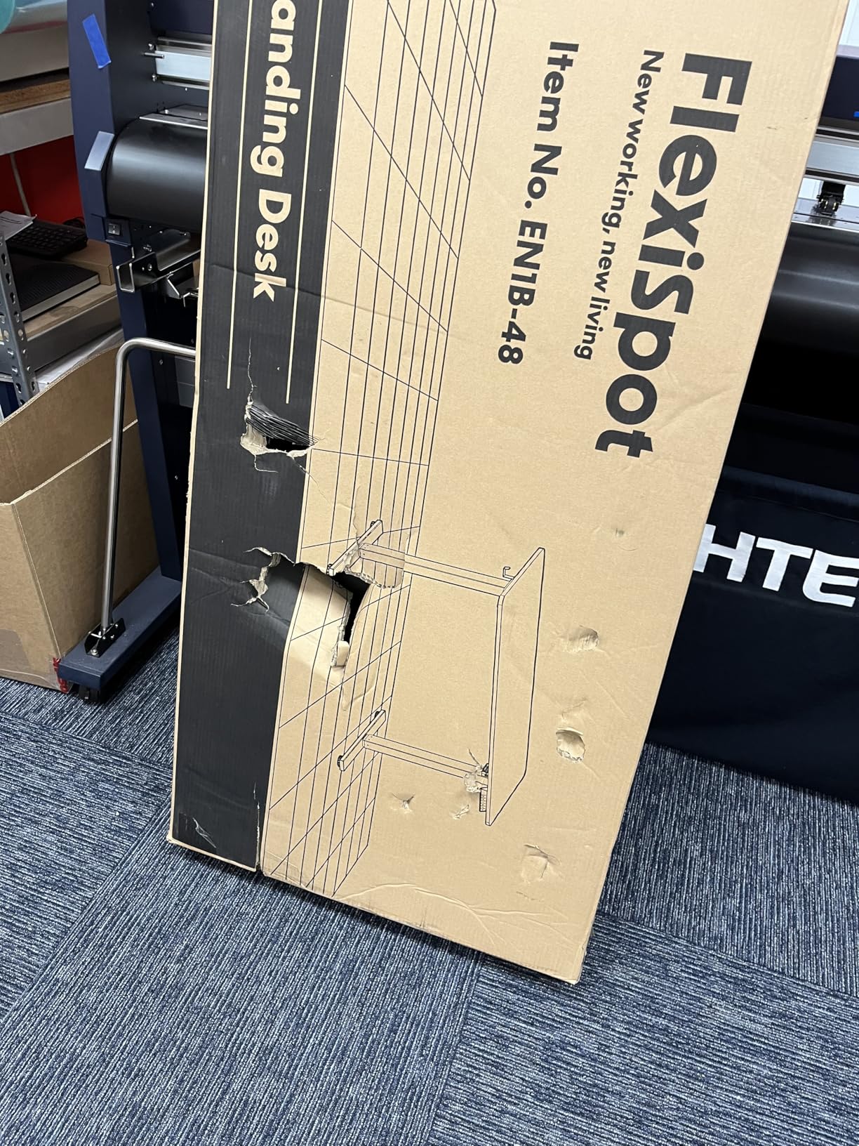 FLEXISPOT EN1 One-Piece Standing Desk 48x24 Seamless Desktop Electric customer photo 2